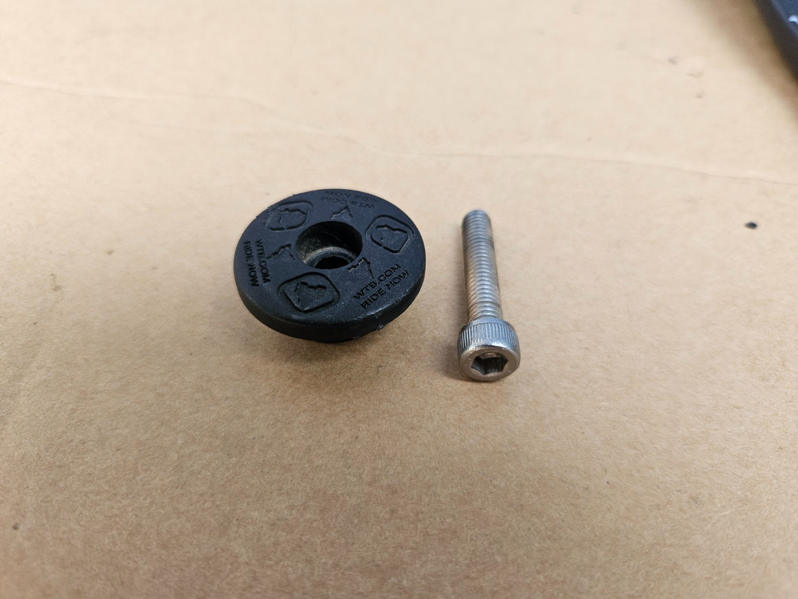 WTB "Ride Now" Mountain Road Bike 1-1/8" Threadless Headset Top Cap + Bolt Black