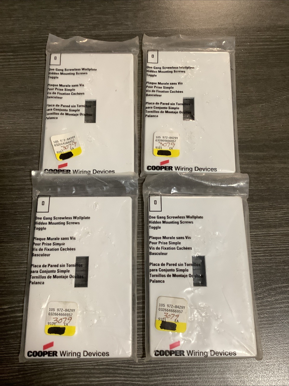 Lot Of 4 Screwless Wallplate Switch 1G PJS1W,  Cooper Wiring Devices Inc