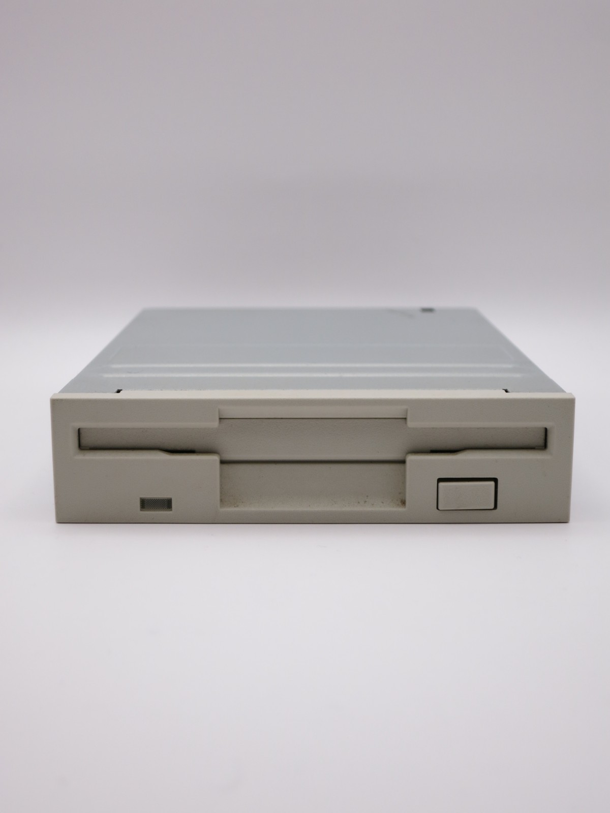 Generic unbranded 3.5 Inch Floppy Disk Drive Beige