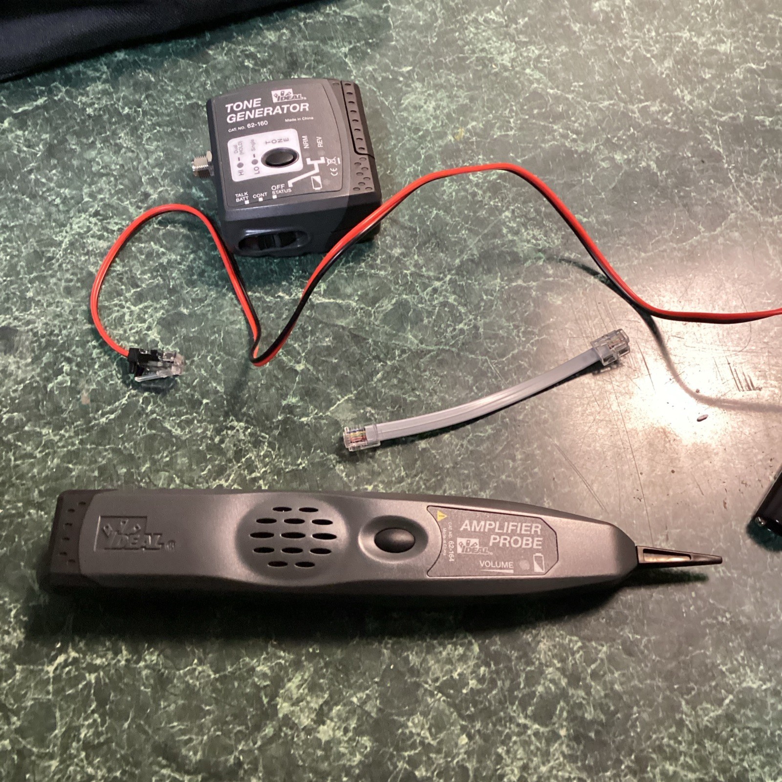 Ideal Tone Generator with Amplifier Probe Case Cables, Ethernet Fox & Hound Tool