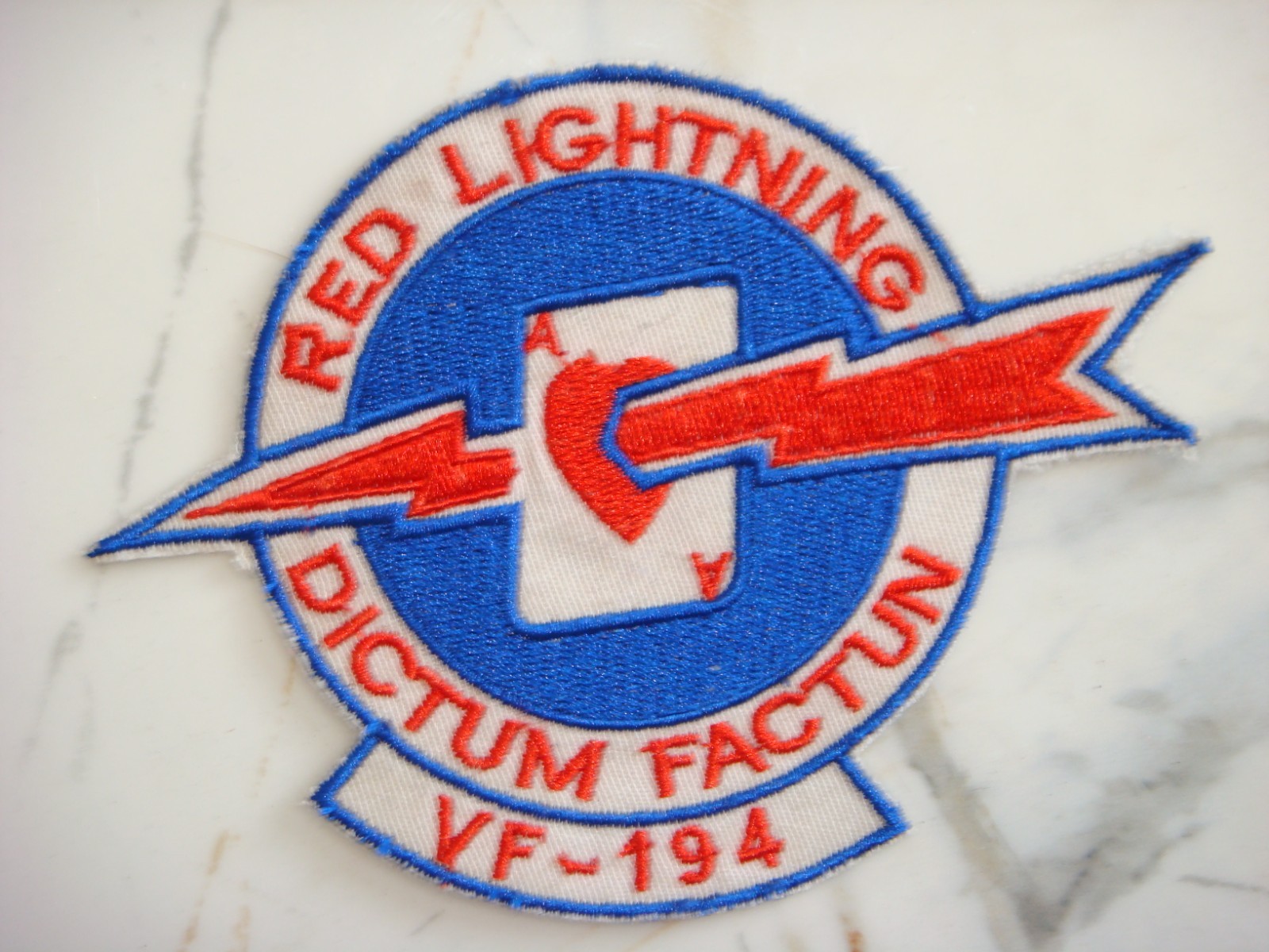 US NAVY FIGHTING SQUADRON VF-194 RED LIGHTNING. VIETNAM WAR PATCH