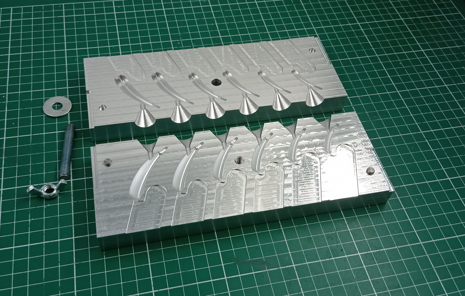 CNC machined pompano jig aluminum fishing mold, WITHOUT HINGE AND HANDLES