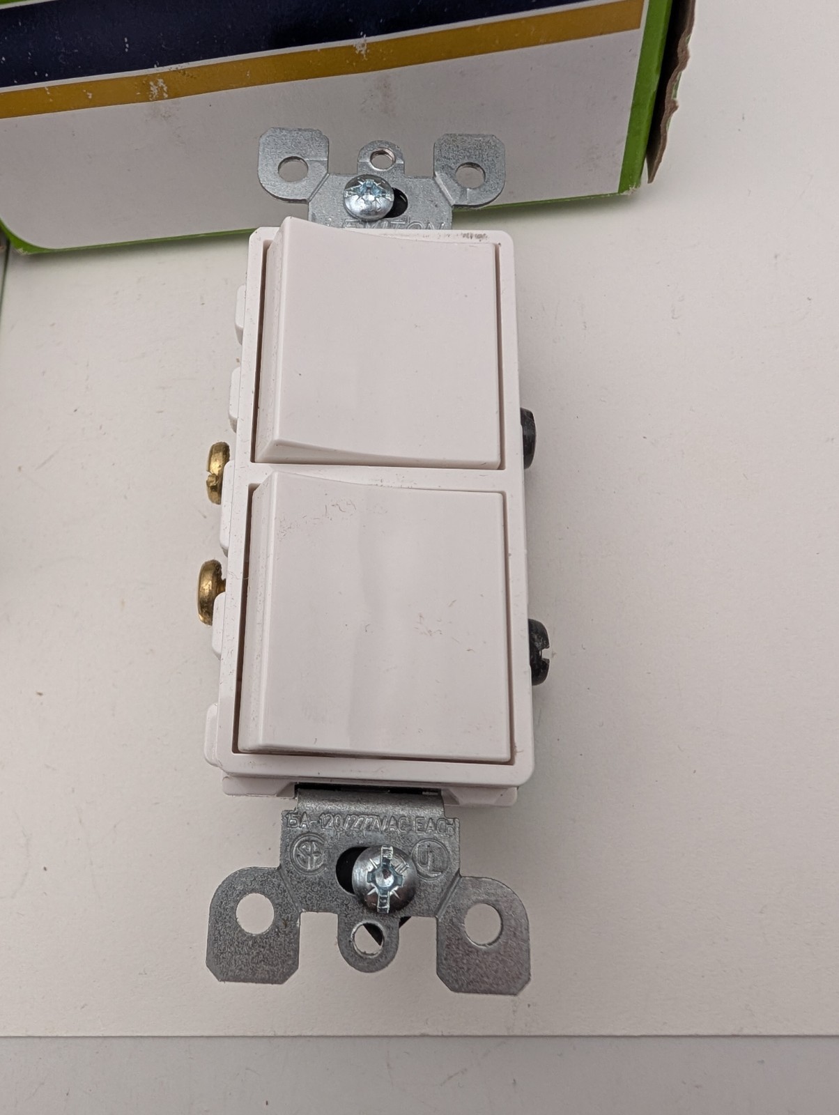 3x LEVITON (5634-W) TWO SINGLE POLE STACK SWITCHES IN WHITE (New, PKG Wear)