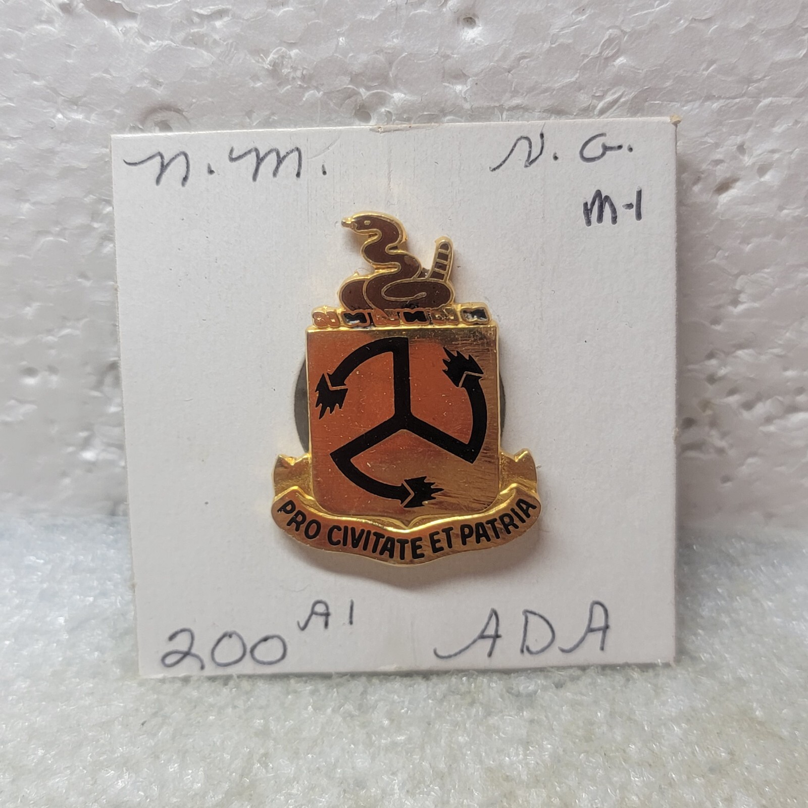 VTG US Army 200th Air Defense Artillery Pro Civitate Et Patria Pin DI DUI NHM