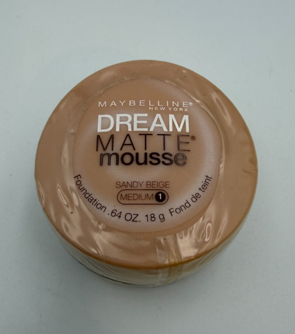 Maybelline New York Dream Matte Mousse Foundation Sandy Beige #1 Medium 0.64oz