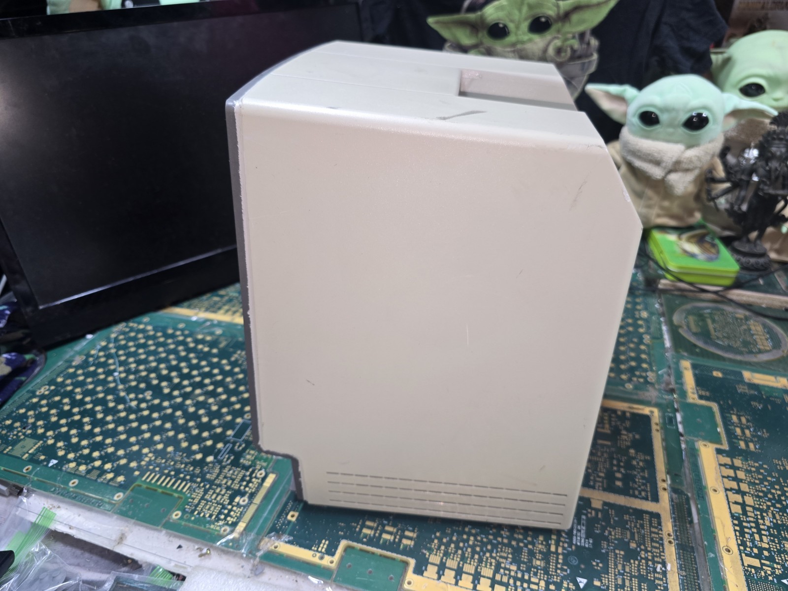 Apple Macintosh Classic M1420 EMPTY-Intact-Back Casing Shell #2-Just OK Cosmetic