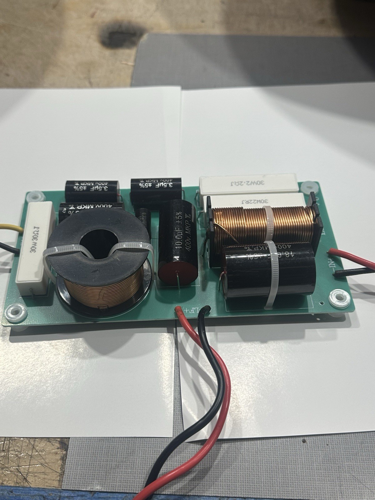 Replacement 2 Way Passive Crossover for db J8 Line Array Box 2.2 Khz 8Ω