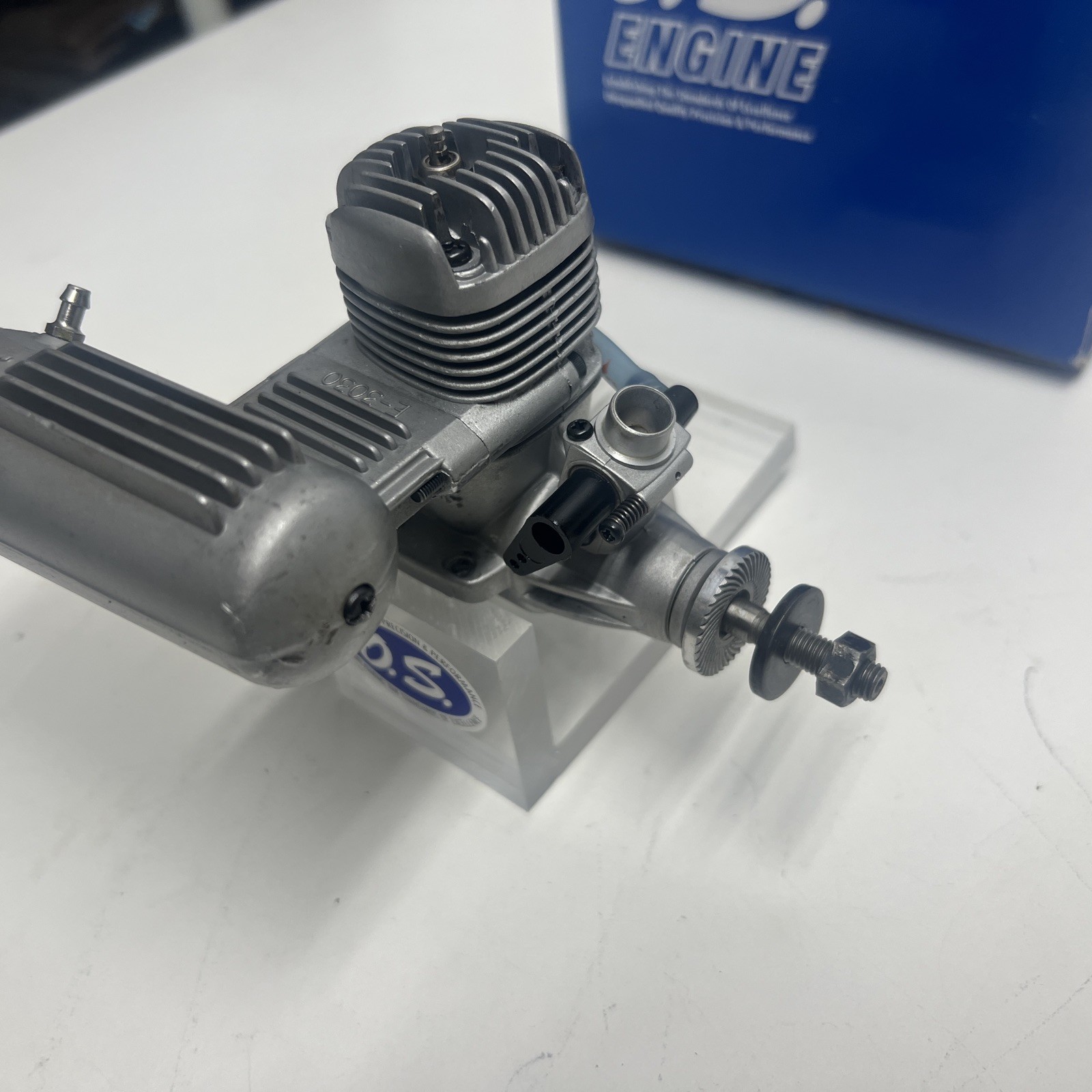 OS Max OS LA 40 RC Airplane Nitro Engine .40 w/ muffler Clean!