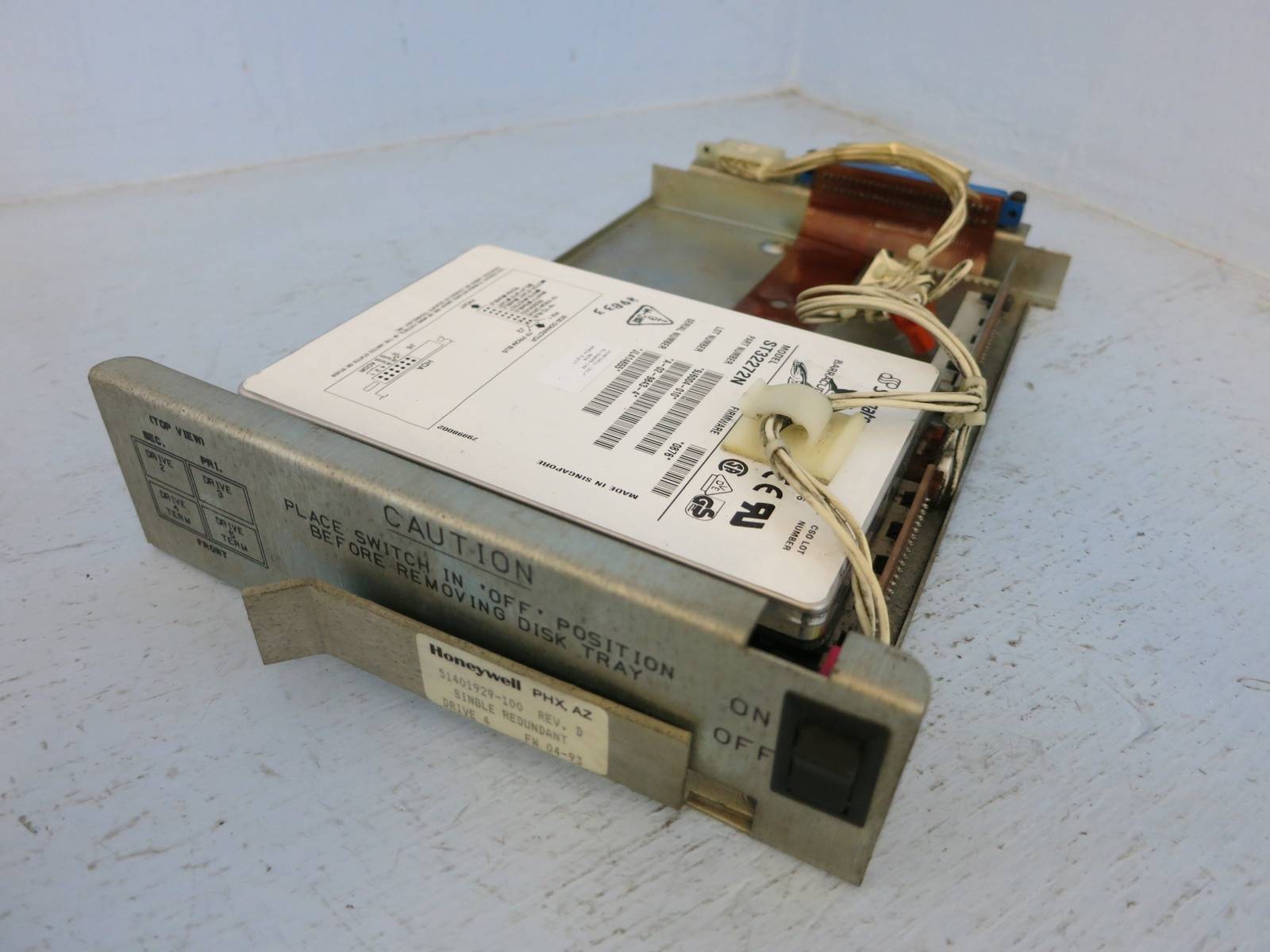 Honeywell 51401929-100 Rv D Single Redundant Drive 51196895-100 51304794-100 PLC