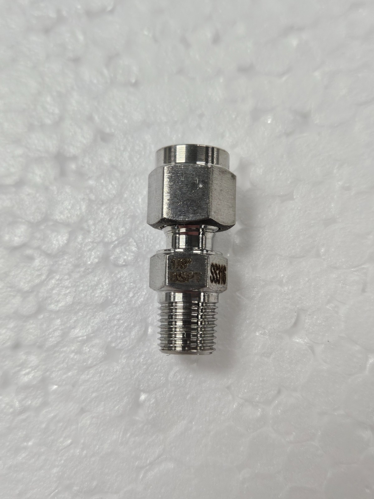 Steris MP21368 Male Stud Coupling 1/8"
