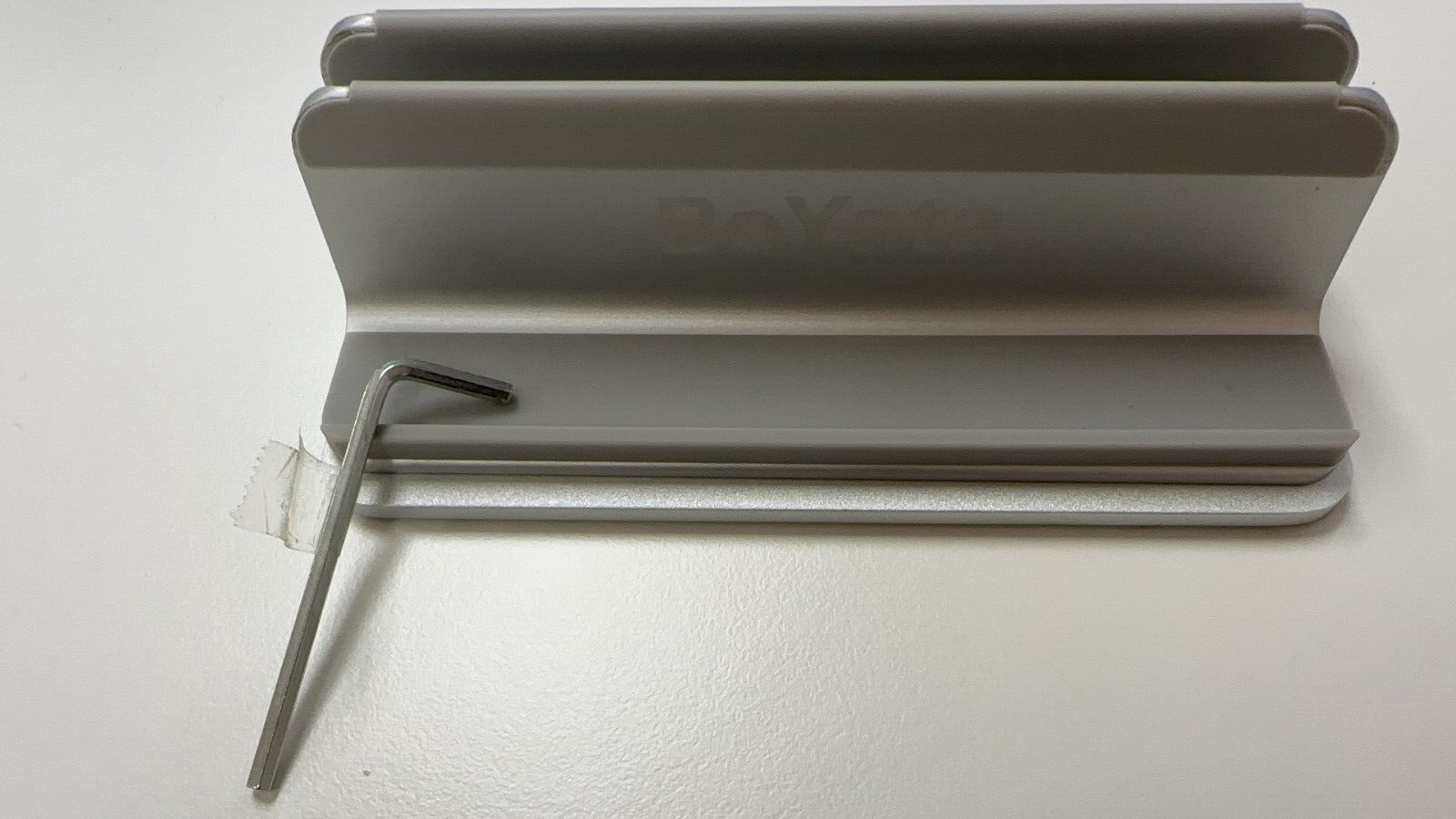 BoYaTa Vertical Aluminum Laptop Holder Desktop Stand with Adjustable Dock