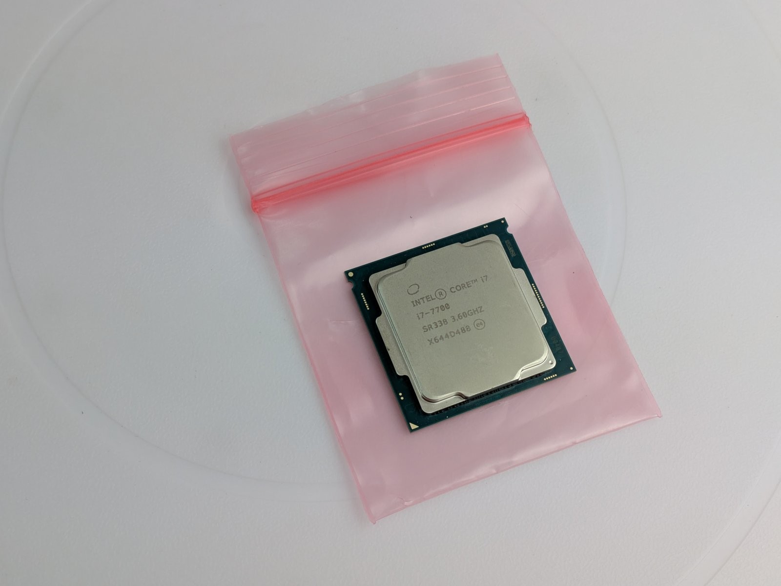Intel Core i7-7700 4-Core 3.6-4.2 GHz LGA 1151 Desktop Processor SR338