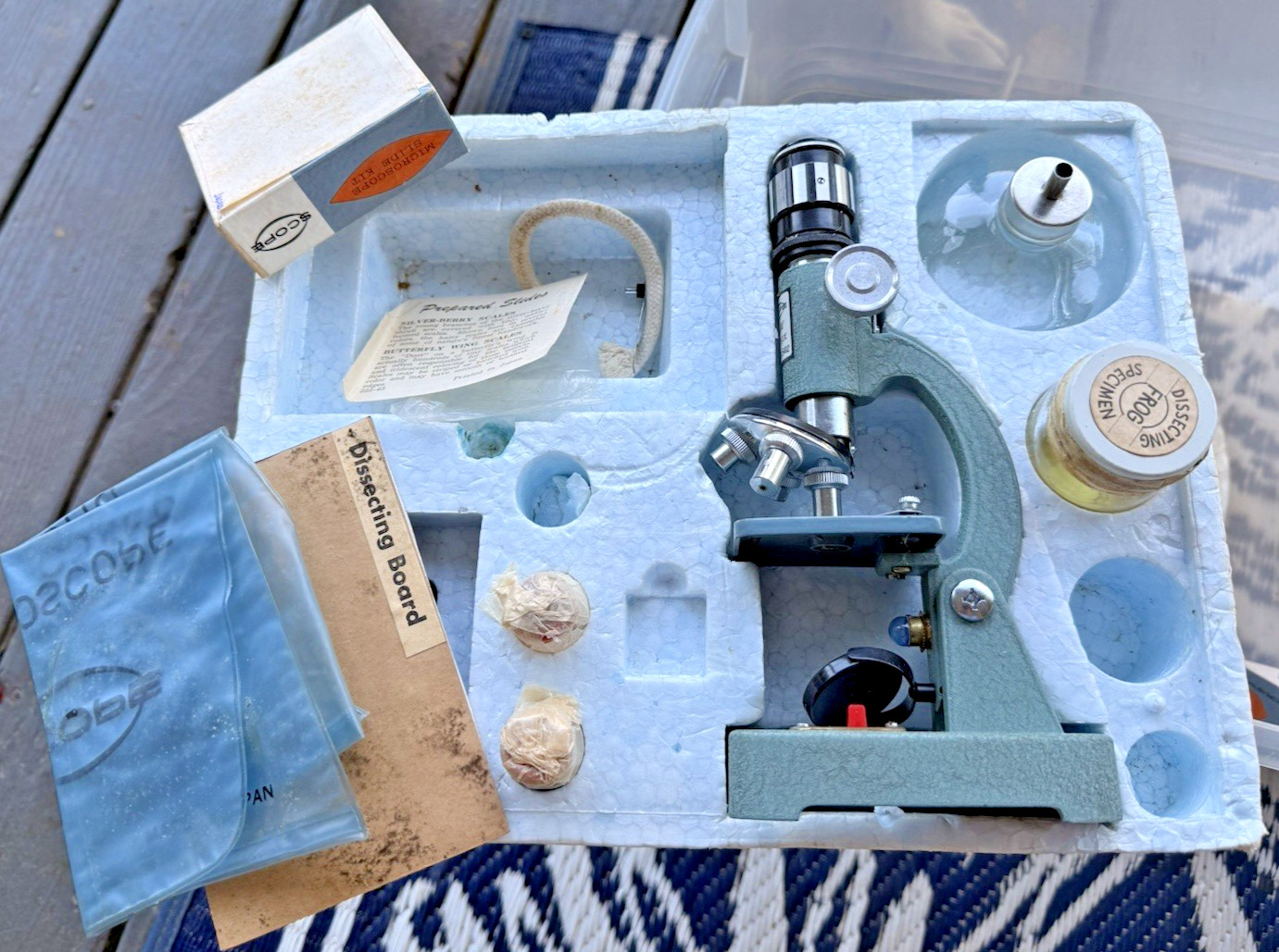 Vintage Scope 5402 Zoom Microscope Kit 50-750X Japan Complete w/ Slides 479L