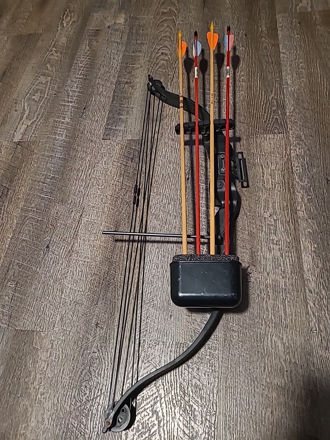 Used Golden Eagle Bow With Arrows, Sold As Is🏹