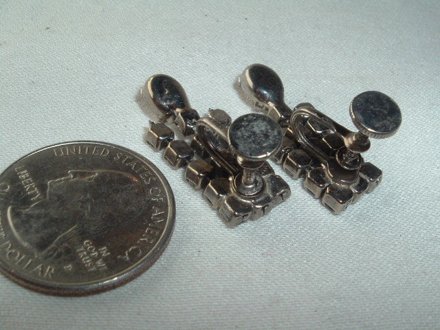 VINTAGE RHINESTONE DANGLE SCREW BACK EARRINGS