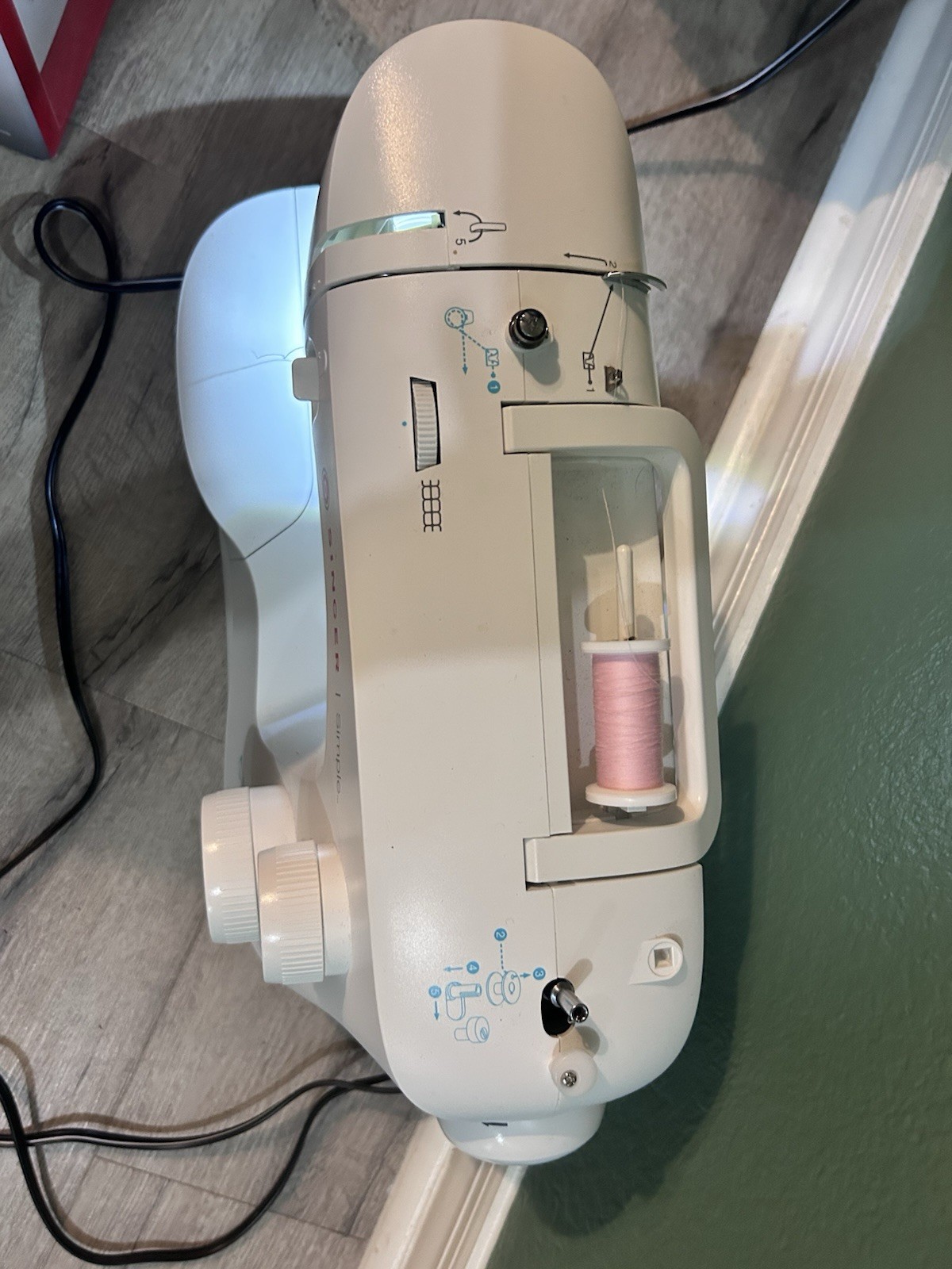SINGER 3337 Sewing Machine Simple 29 Stitch