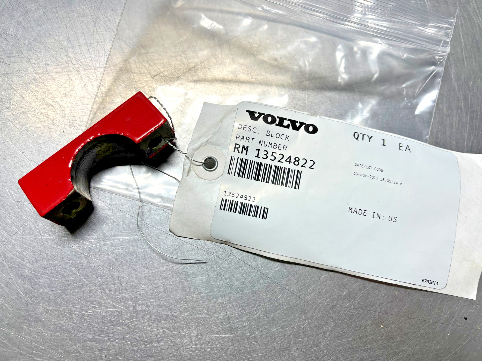 13524822  GENUINE OEM  Volvo  BLOCK  Ingersoll Rand  RM13524822