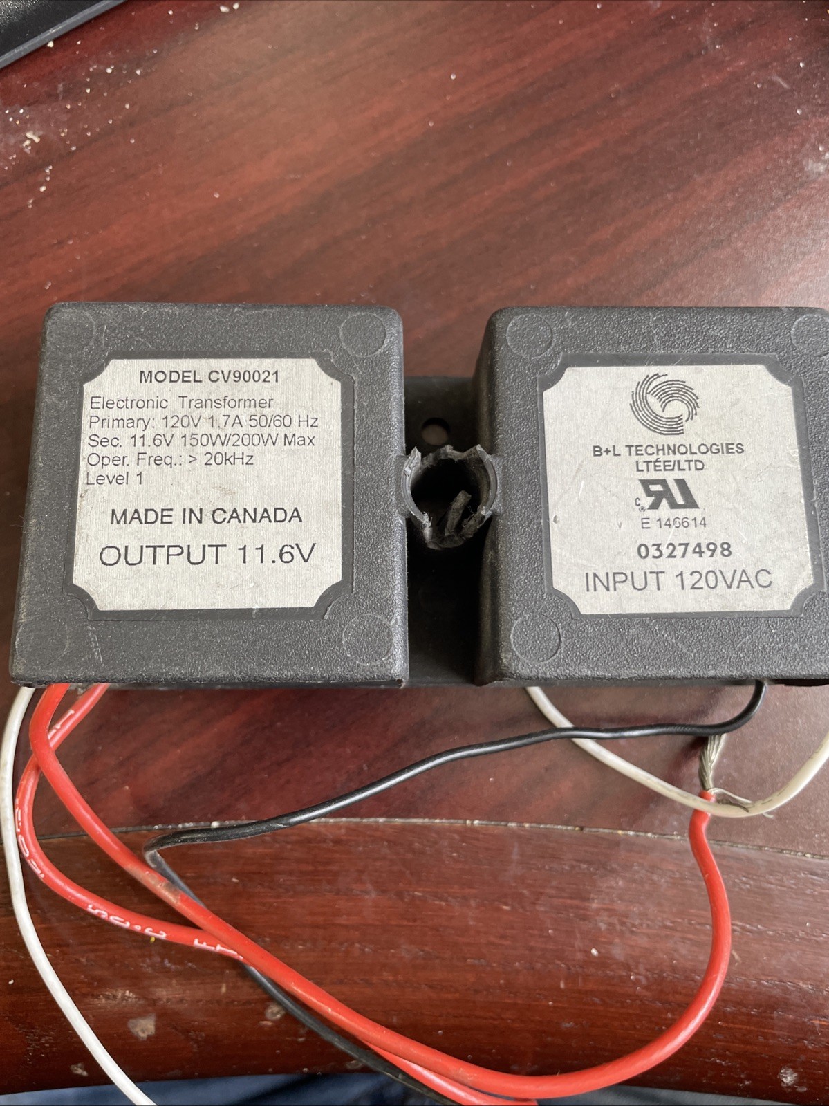 B L Lighting CV90021 150W/200W Watts 120 Volts Dimmable Transformer TO 11.6V SEC
