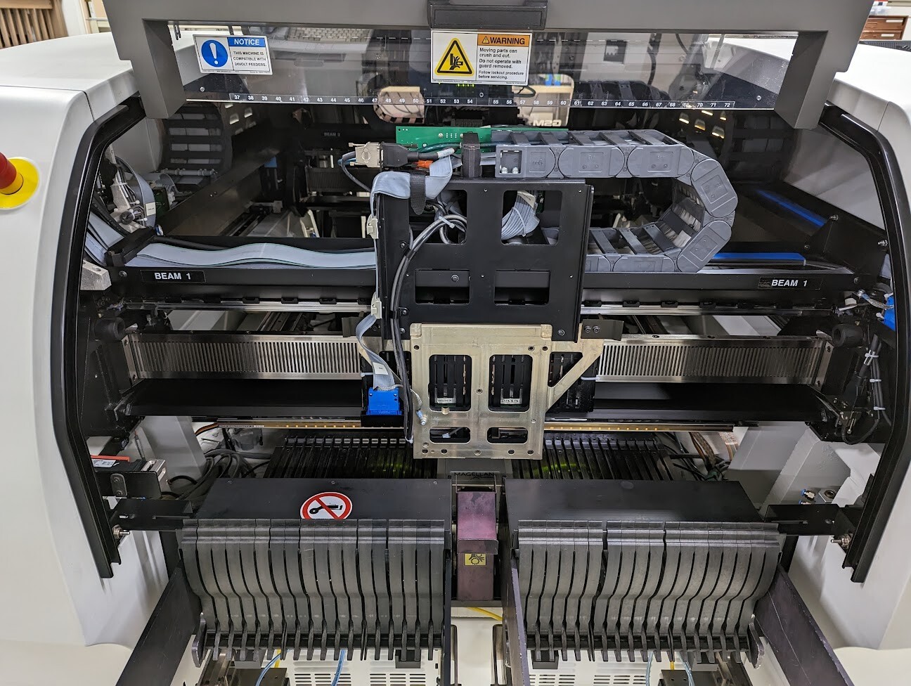 Universal Instruments Genesis GI-14D Multi-Function PCB Pick and Place Machine