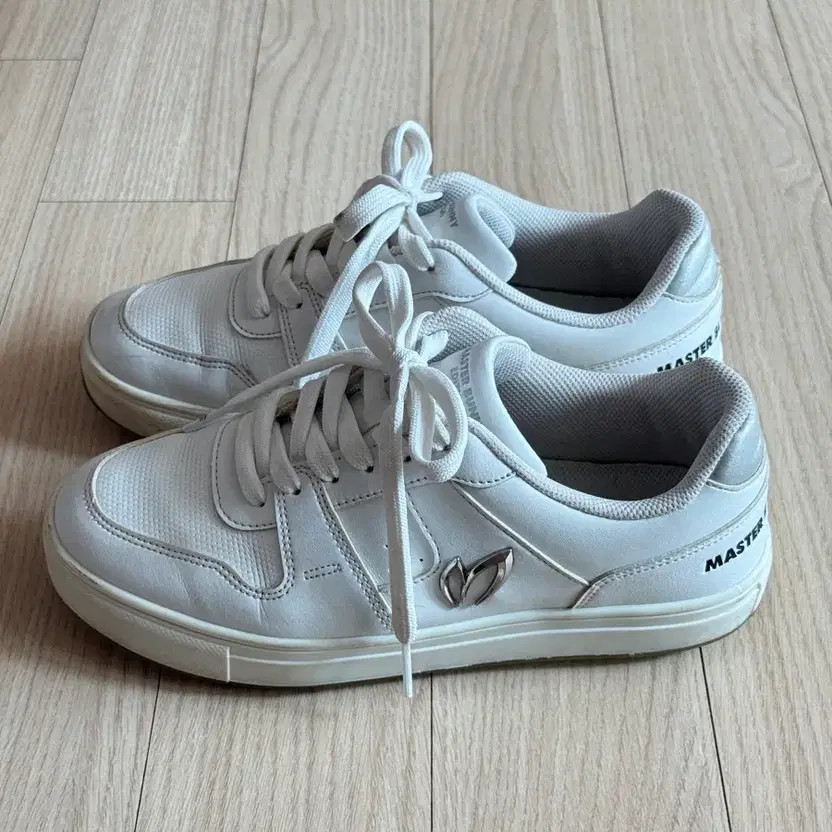 Masterbunny Golf Shoes Size 240 Official