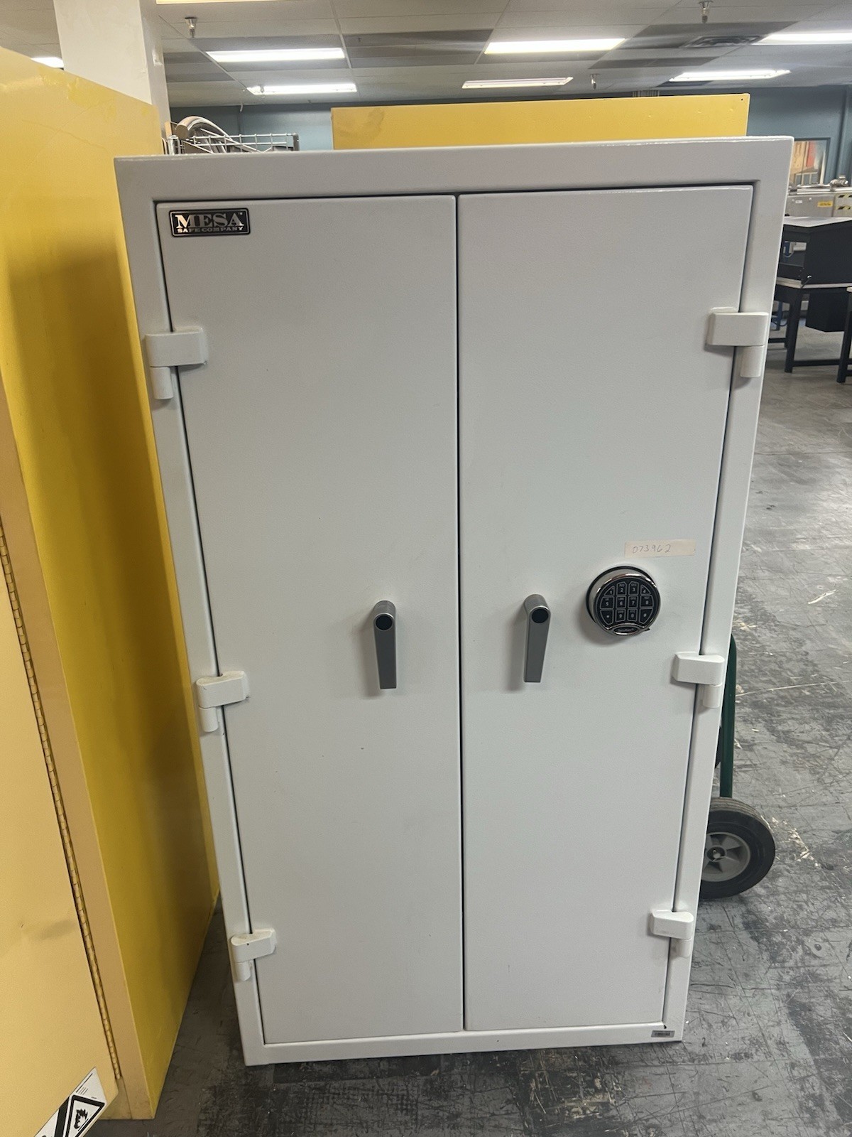 Mesa MRX1000E Double Door Pharmacy Safe