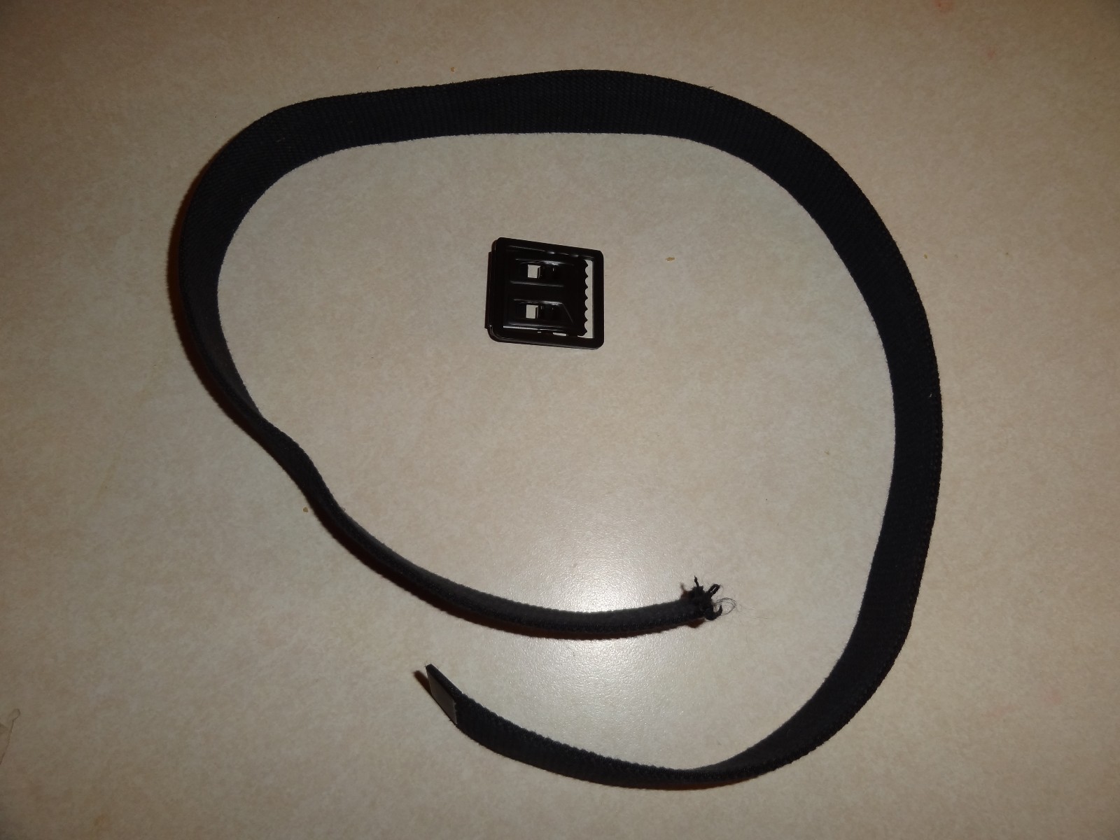 GENUINE US MILITARY BLACK BELT AND BLACK BUCKLE COMBO AT LEAST 34 INCHES ARMY US