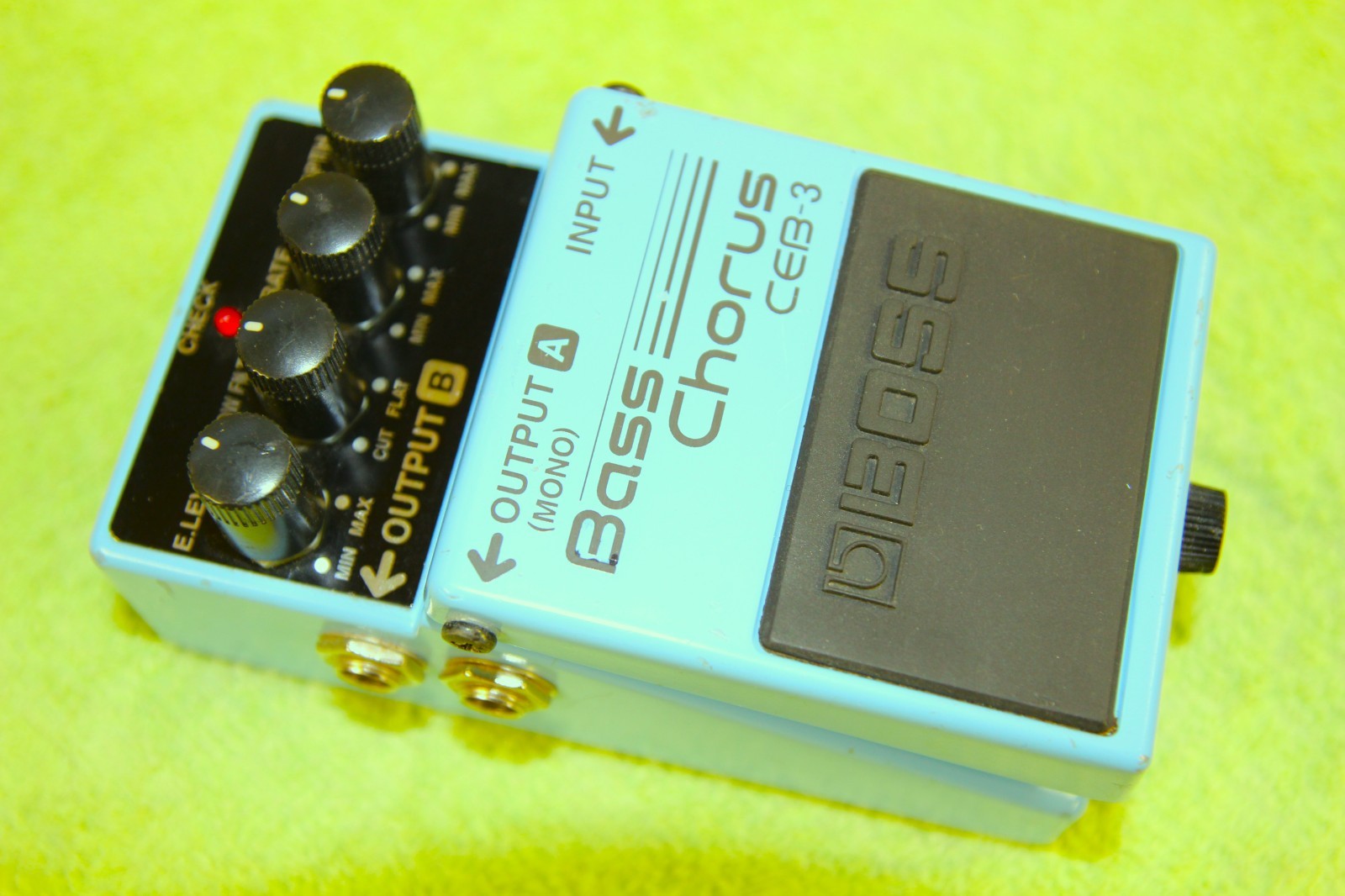 Boss CEB-3 Bass Chorus Effect Pedal free shipping