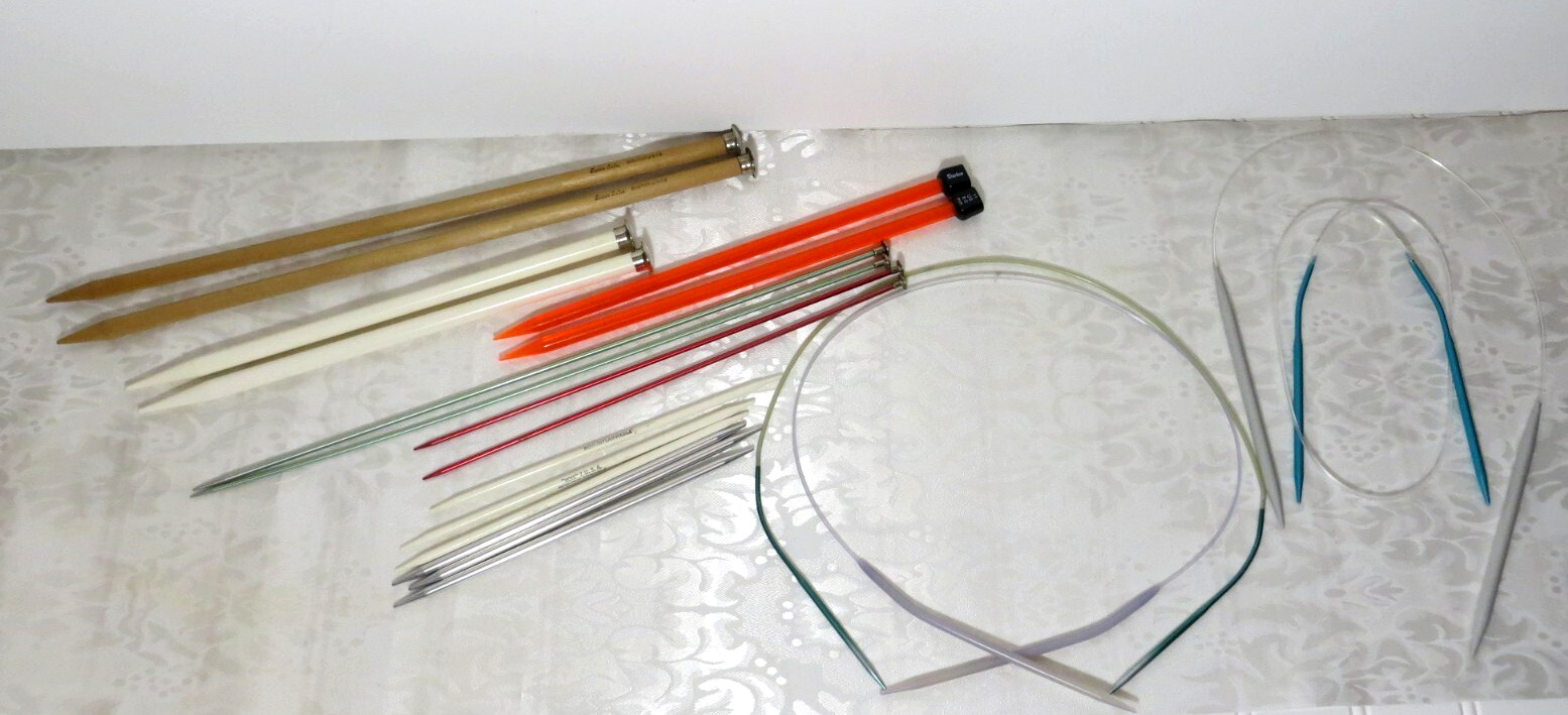 Vintage Assorted Lot Of Knitting Needles Aluminum, Wood & Plastic, Lot Of 8