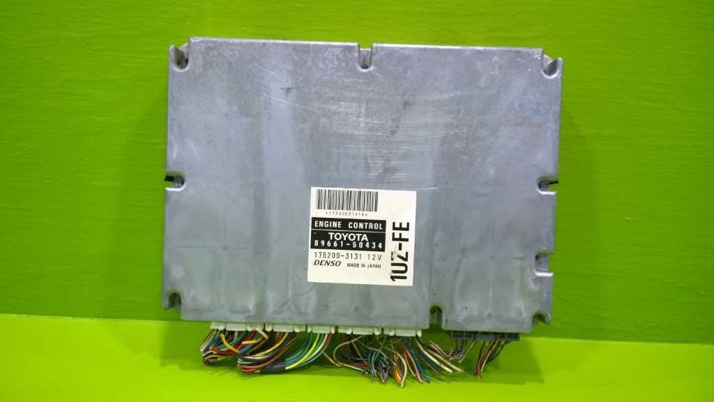 98 LEXUS LS400 4.0L AT ECM ELECTRONIC ENGINE CONTROL MODULE OEM 2395-33