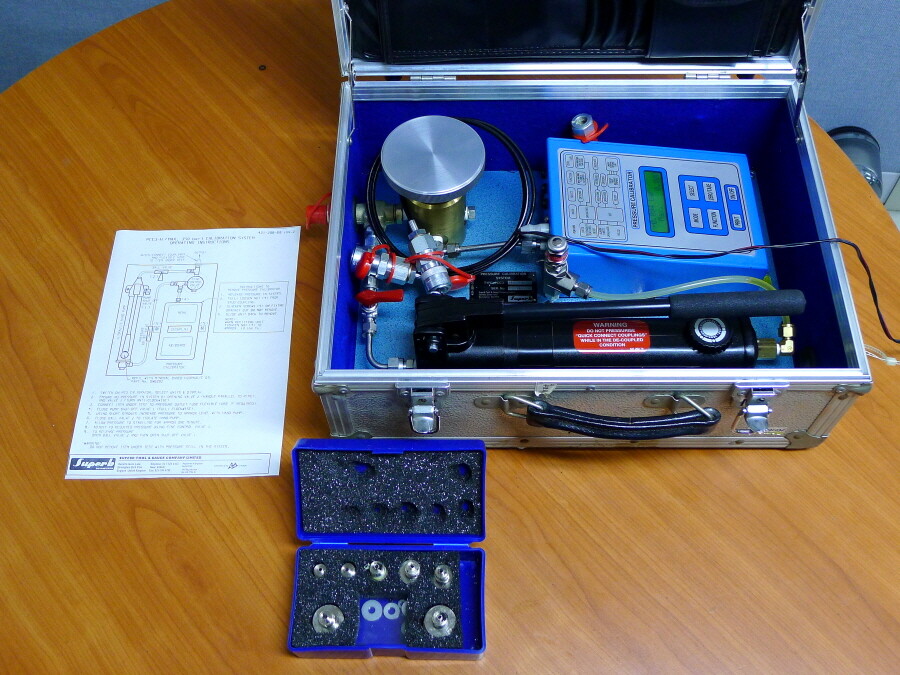 Superb Instrumentation PCC3-H-350-3 pressure calibration system