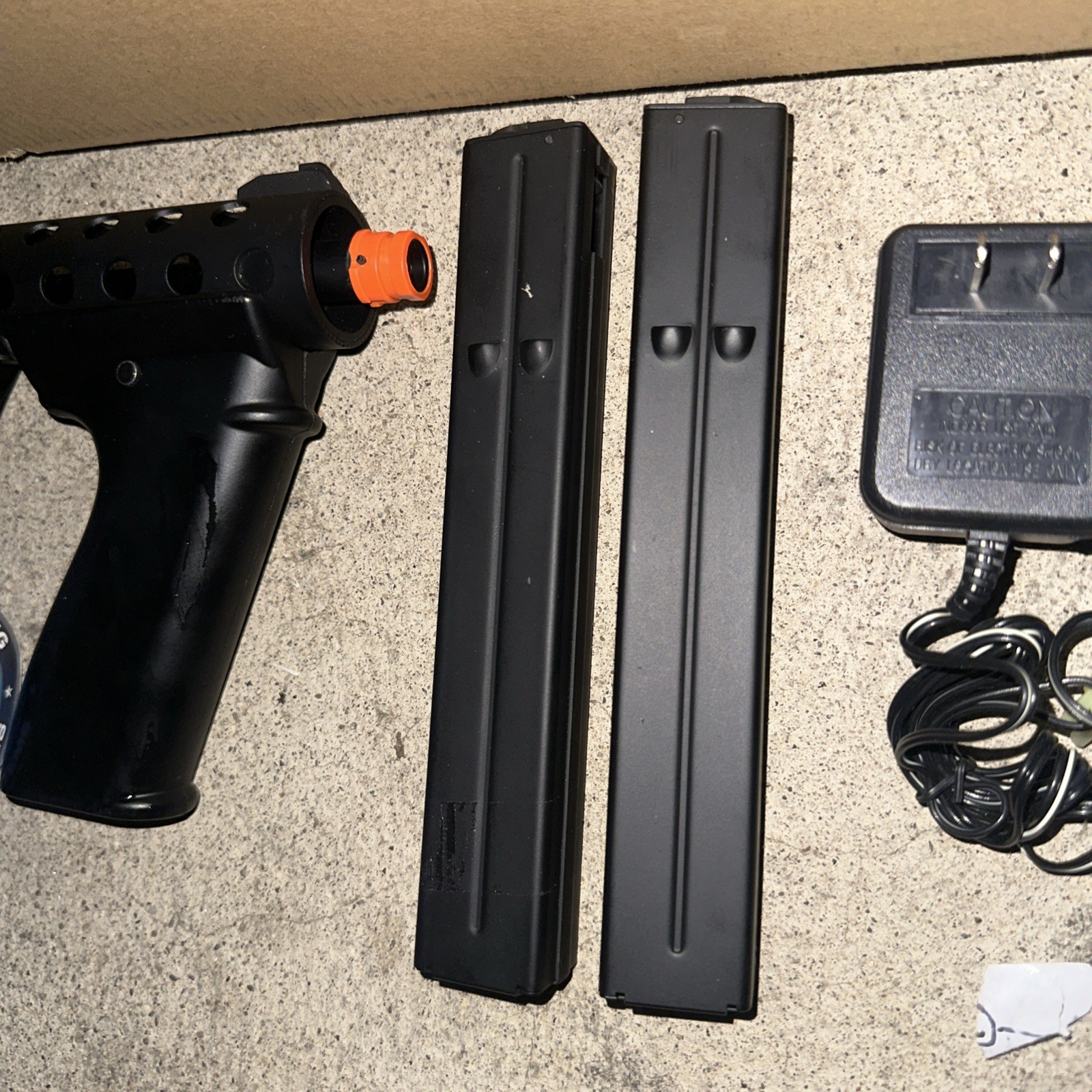 Echo 1 GAT (General Assault Tool) AEG Airsoft SMG ( Black )