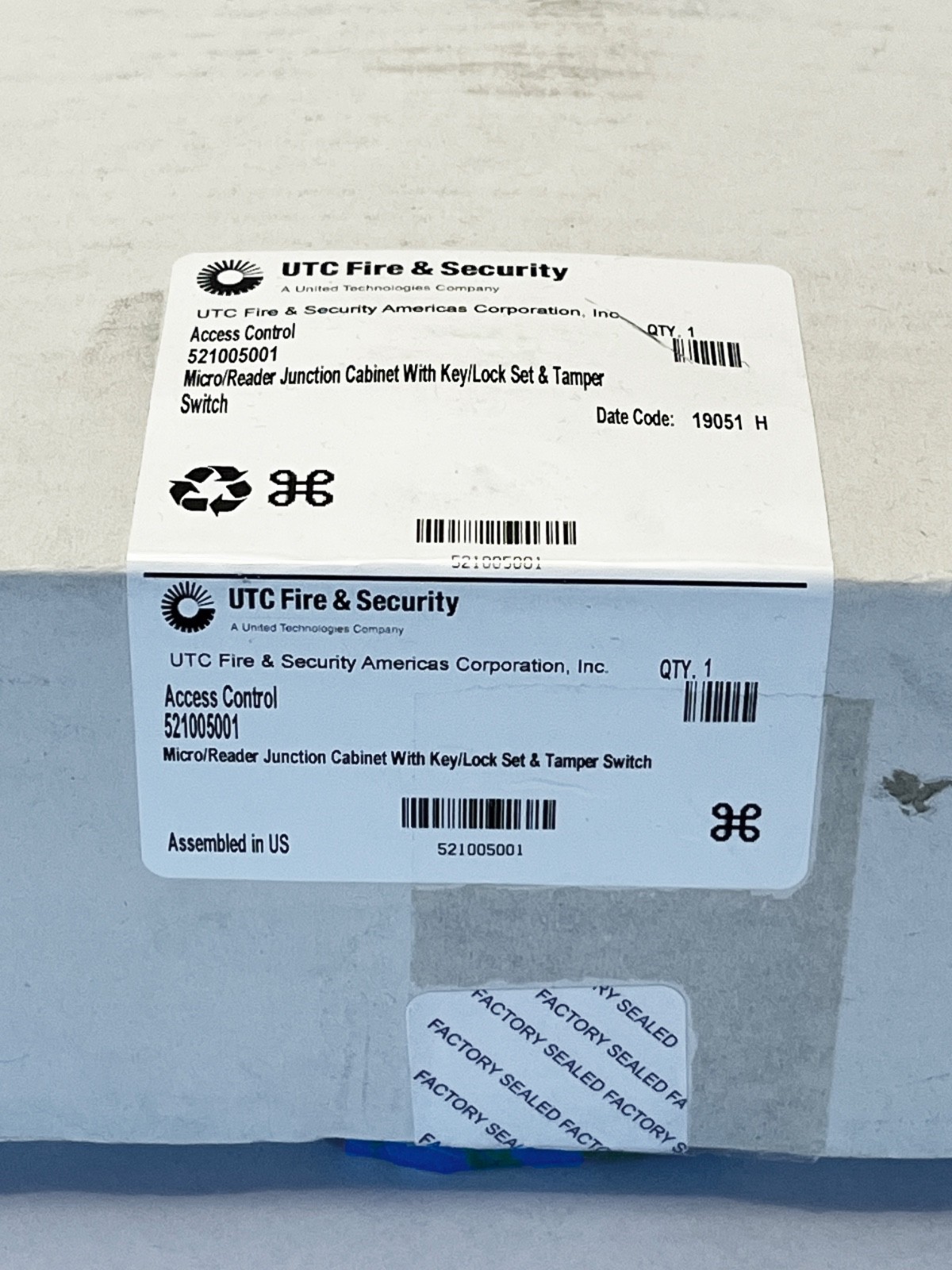 UTC Access Control 521005001 Micro/Reader Junction Cabinet With Lock