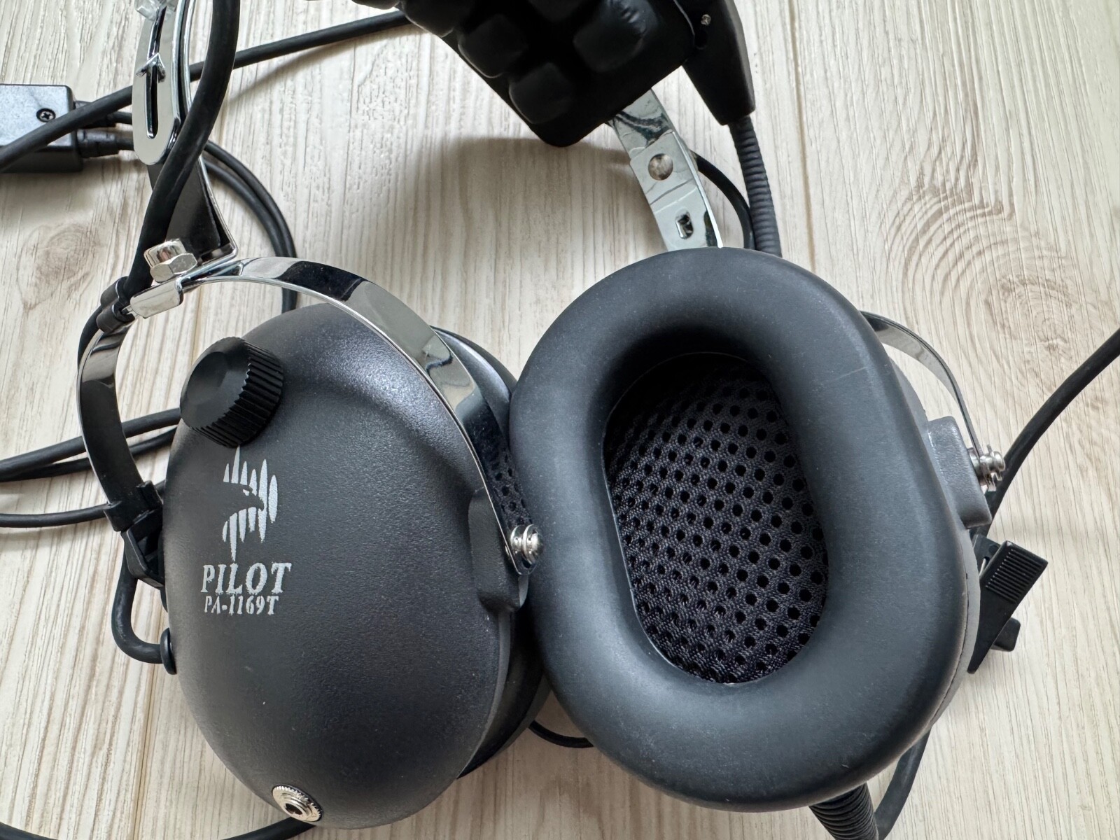 Pilot USA PA-1169T Aviation Headset