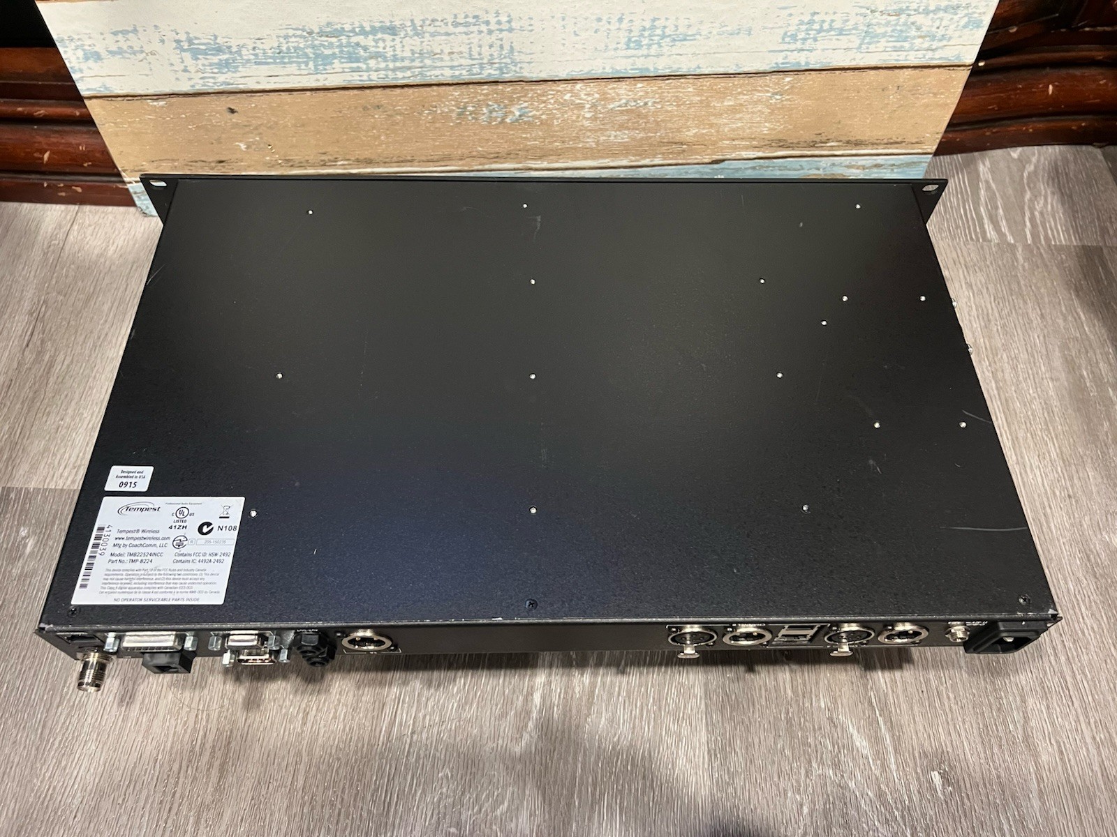 Clear-com Tempest 4 channel 2400 Wireless Base Station System