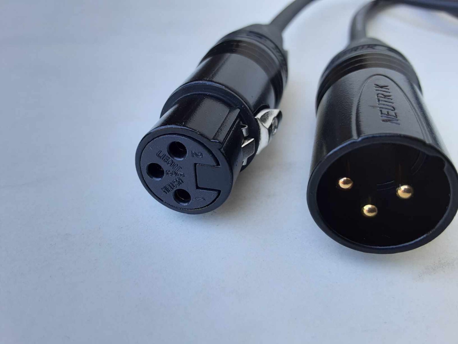 CANARE BLACK QUAD MICROPHONE MIC CABLE NEUTRIK XLR 3 FT