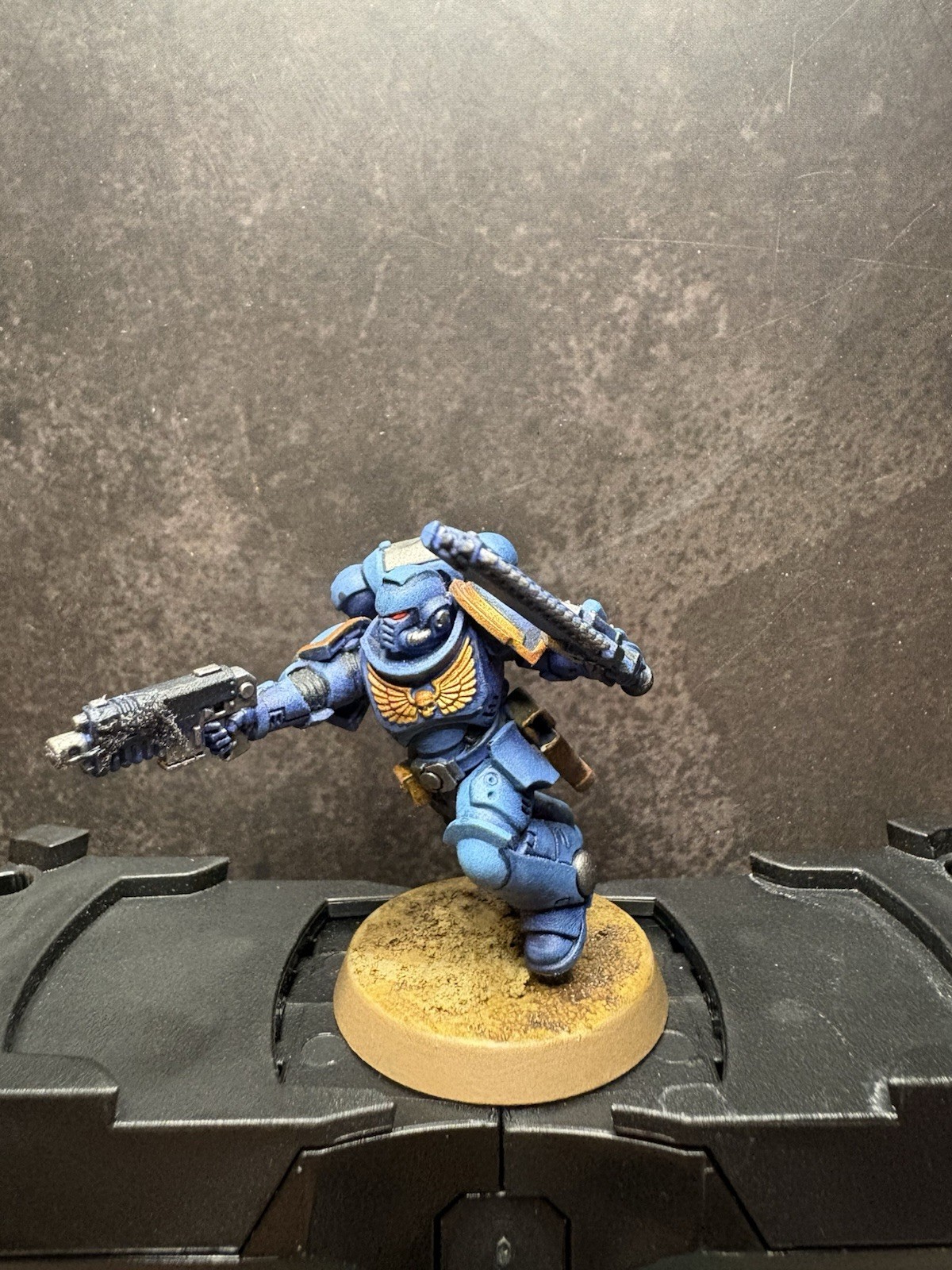 [40K] Ultramarines Assault Intercessors - Well Painted