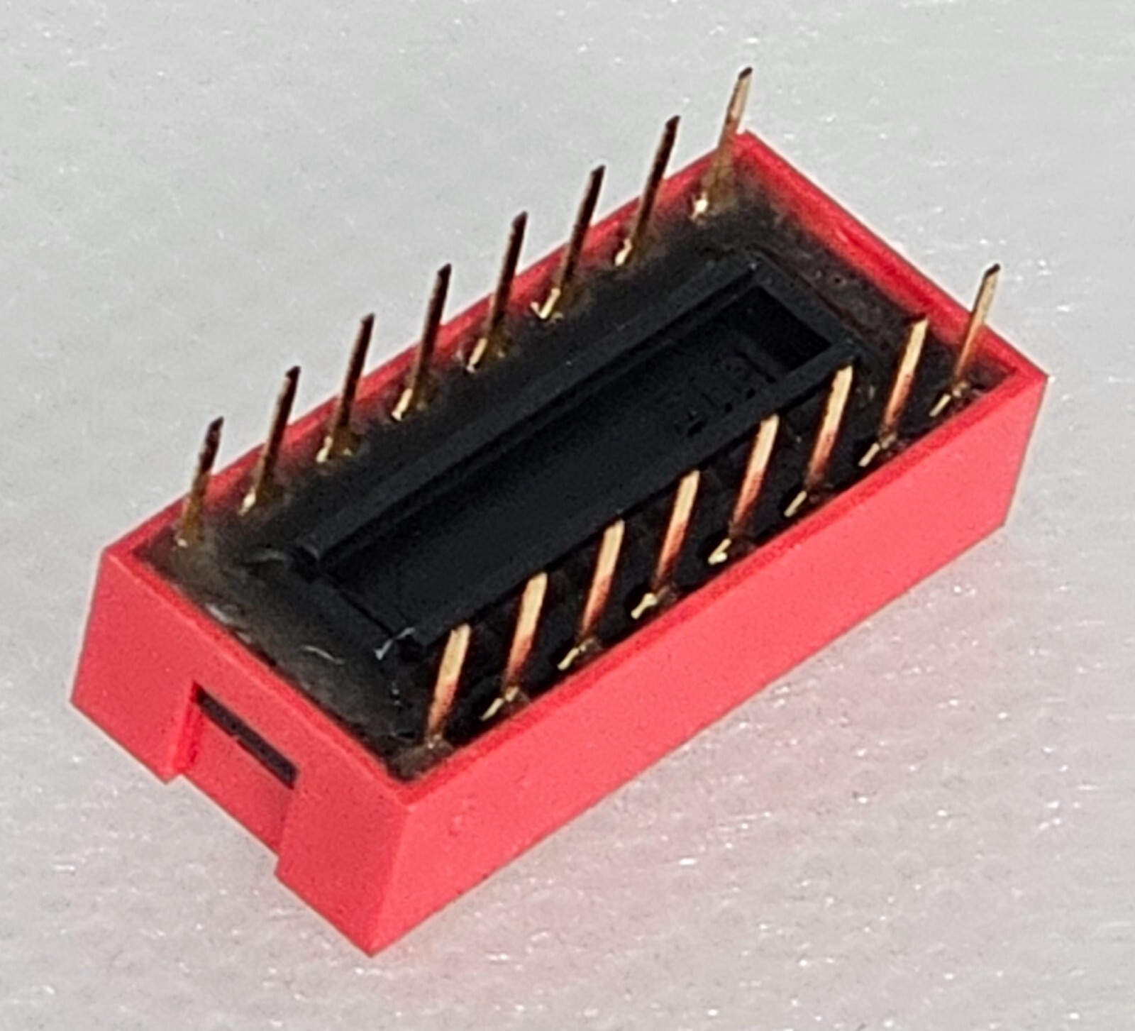 DIP Switches 8 Position 8 Way Raised Actuator