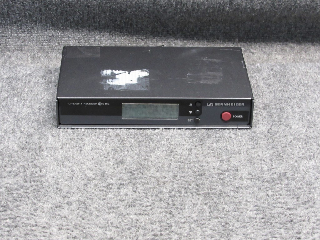 Sennheiser Model EM100 Desktop Diversity Receiver 740-772MHz *Tested*