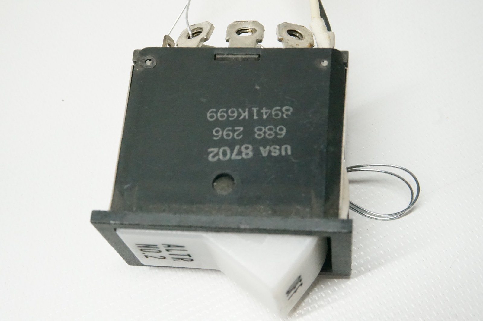 Piper Strobe Light Switch ASSY P/N: 688-296