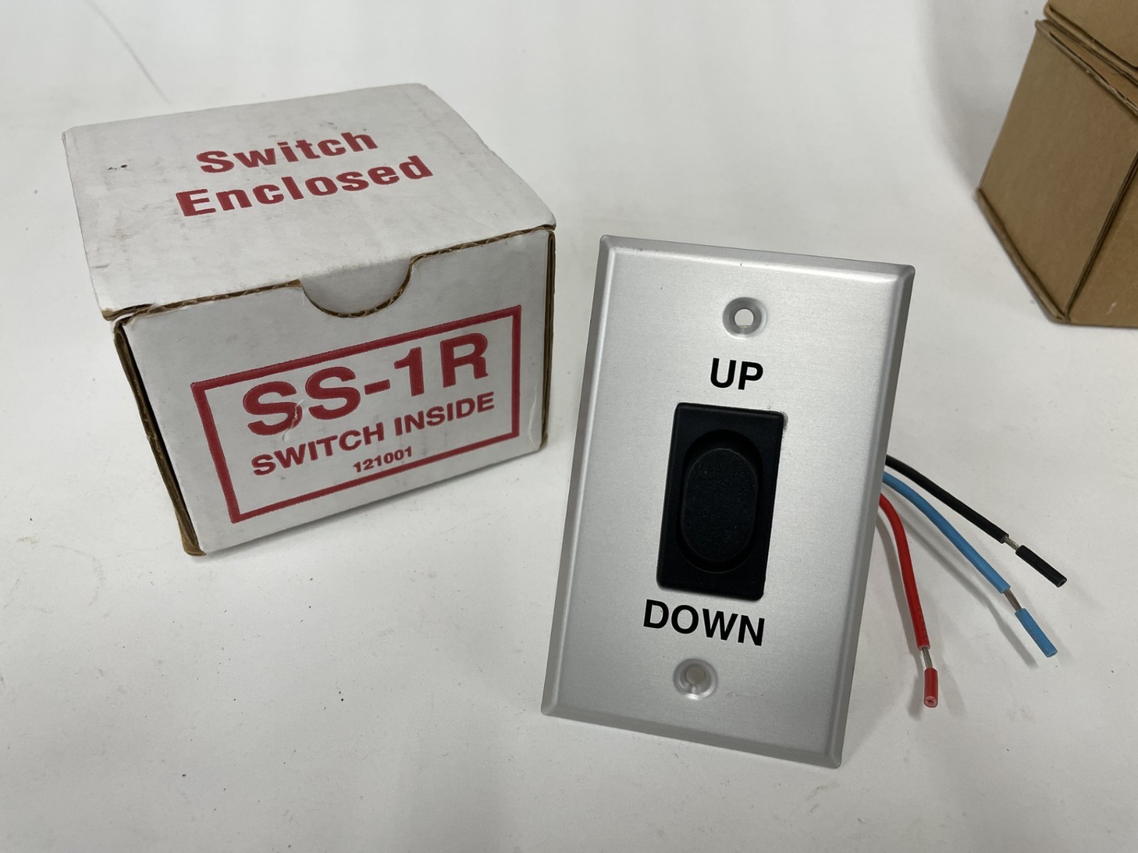 Draper SS-1R Single Station Video Projection Screen Wall Rocker Switch - Up/Down