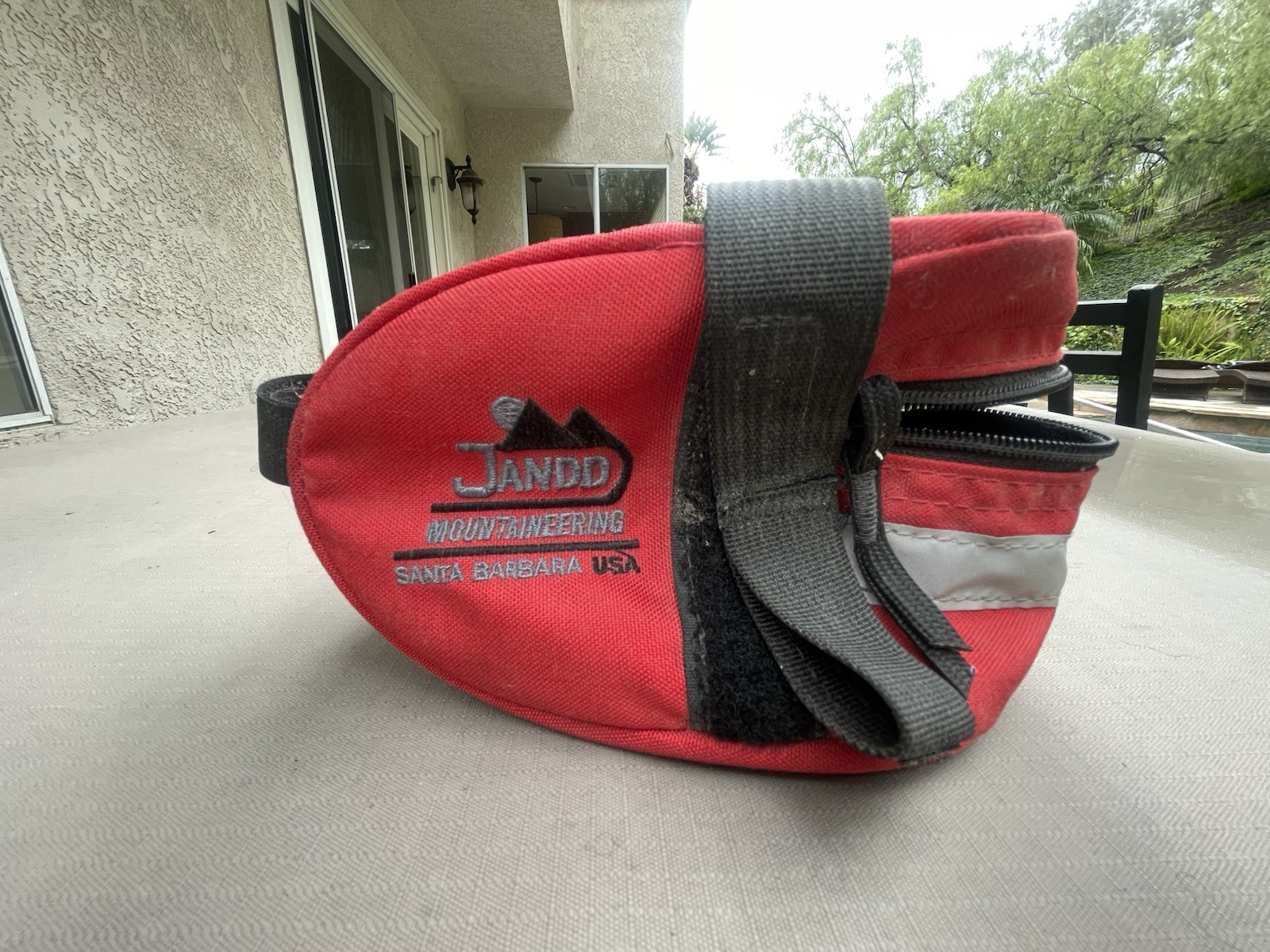 Jandd Mountaineering Red Nylon Saddle Bag Reflective Bands Zip Hook & Loop