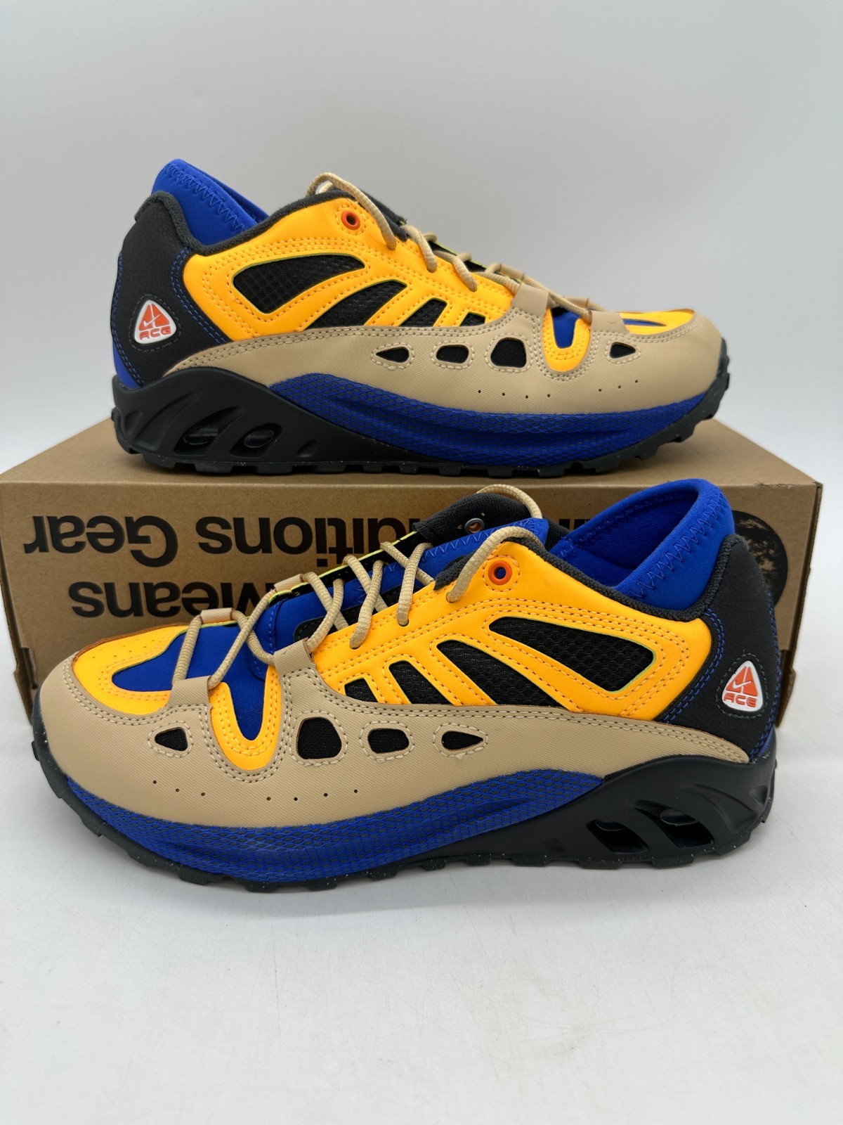 Nike ACG Air Exploraid Men's Size 7 Women's 8.5 Yellow Athletic Shoes FJ1920 400