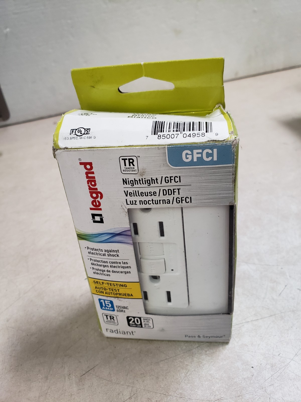 Legrand Pass & Seymour 1597NTLTRWCC4, 15A White Tamper Resistant TR GFCI LED