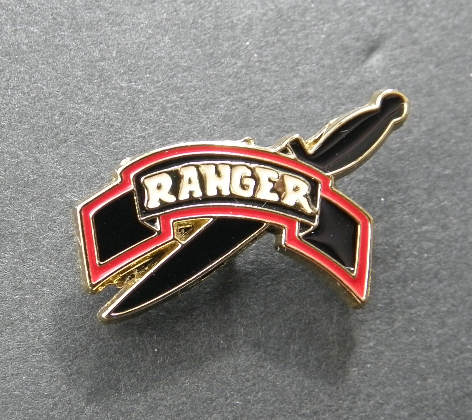 US ARMY RANGER TACTICAL KNIFE TAB LAPEL PIN BADGE 1 INCH