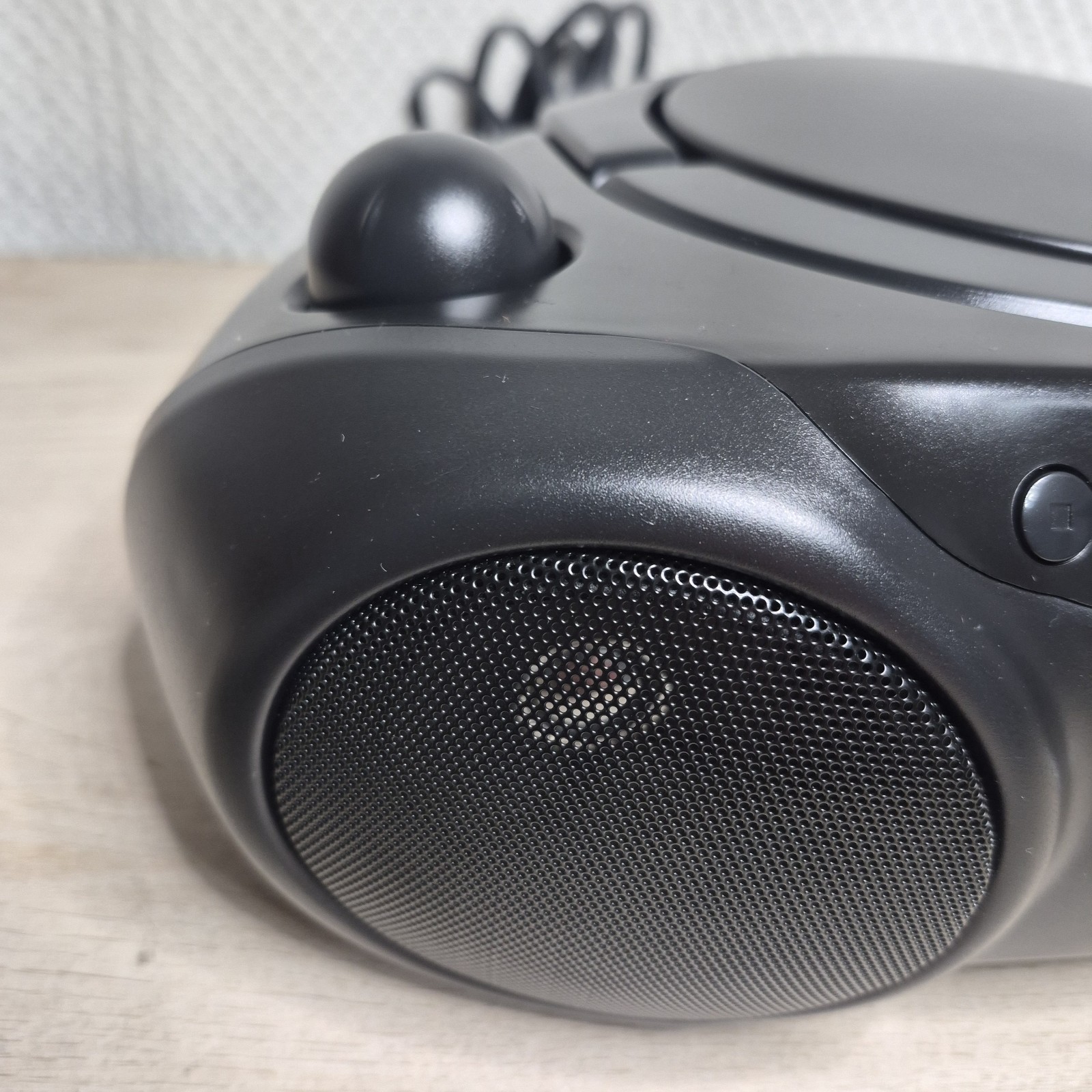 GPX Portable CD/ Radio Boom Box. Tested