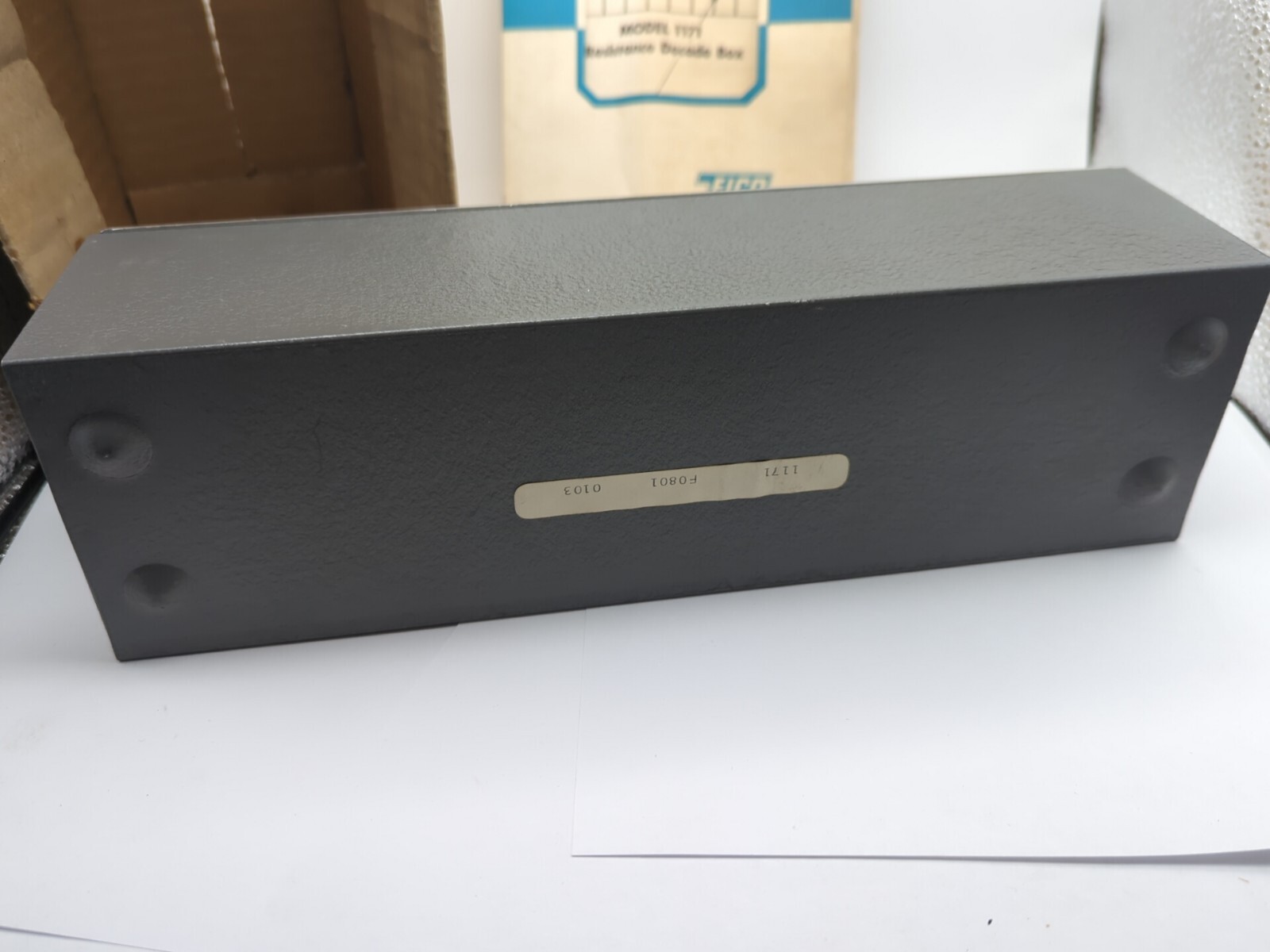 EICO RESTSANCE DECADE BOX MODEL 1171 READ LOOK