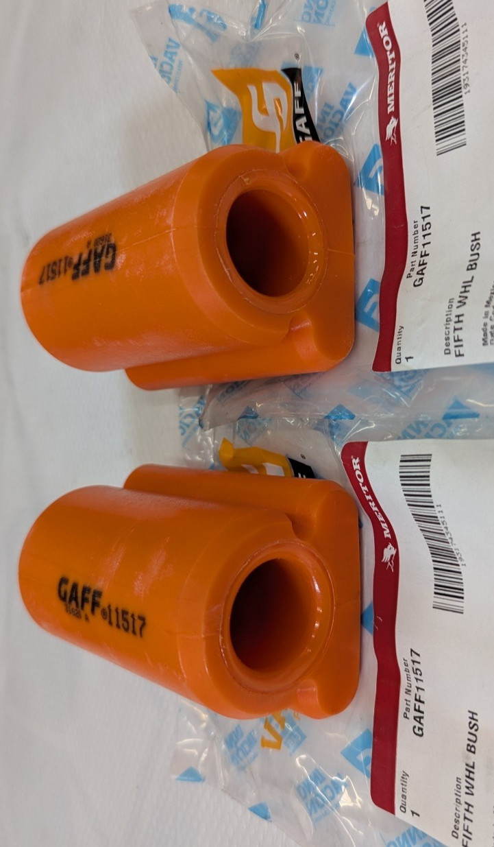 GAFF11517 Meritor XB-0011-2 Holland 5th Fifth Wheel Bushing International Volvo