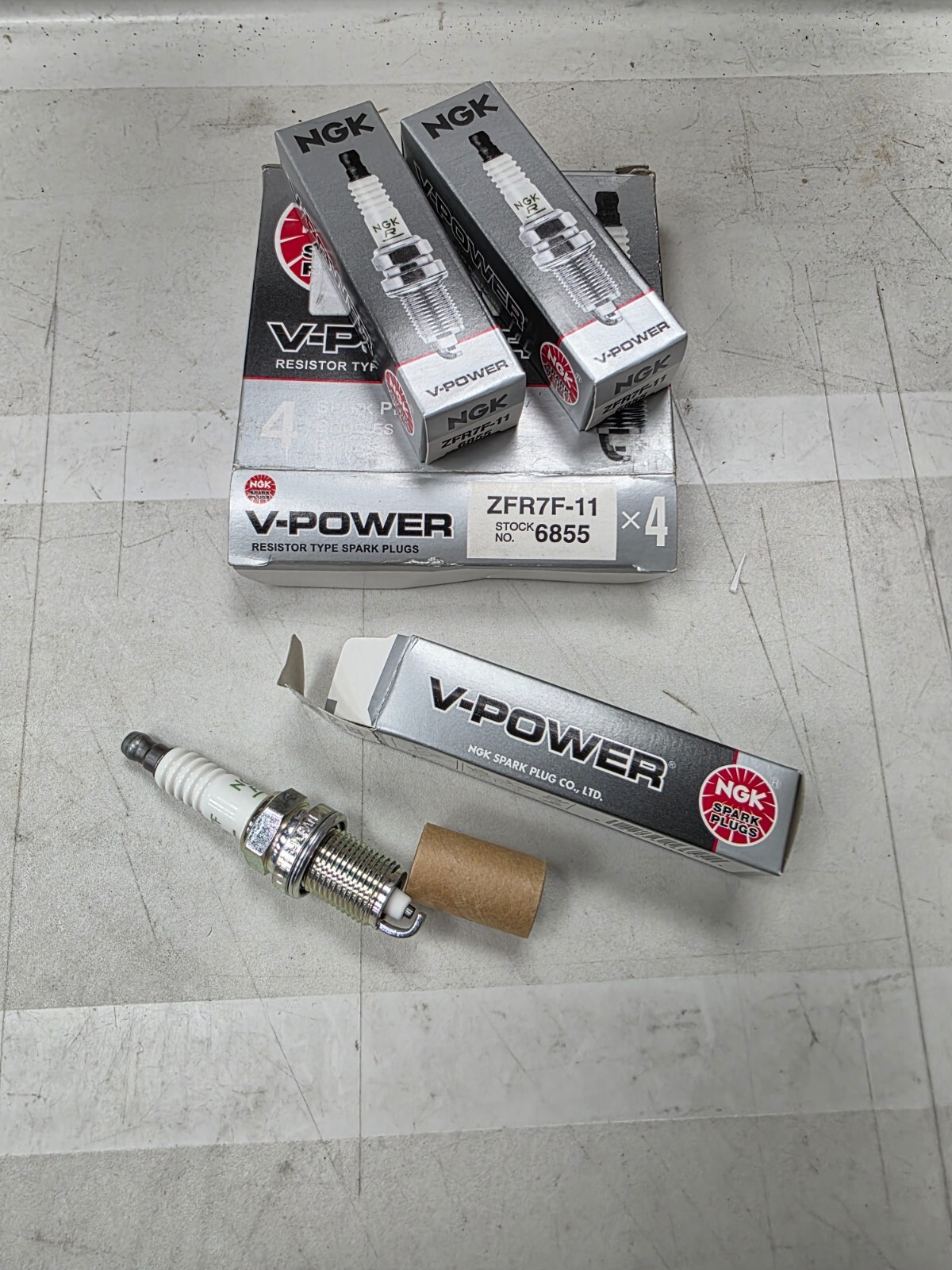 ZFR7F-11 -NGK  V-Power Spark Plugs (BOX OF 3)