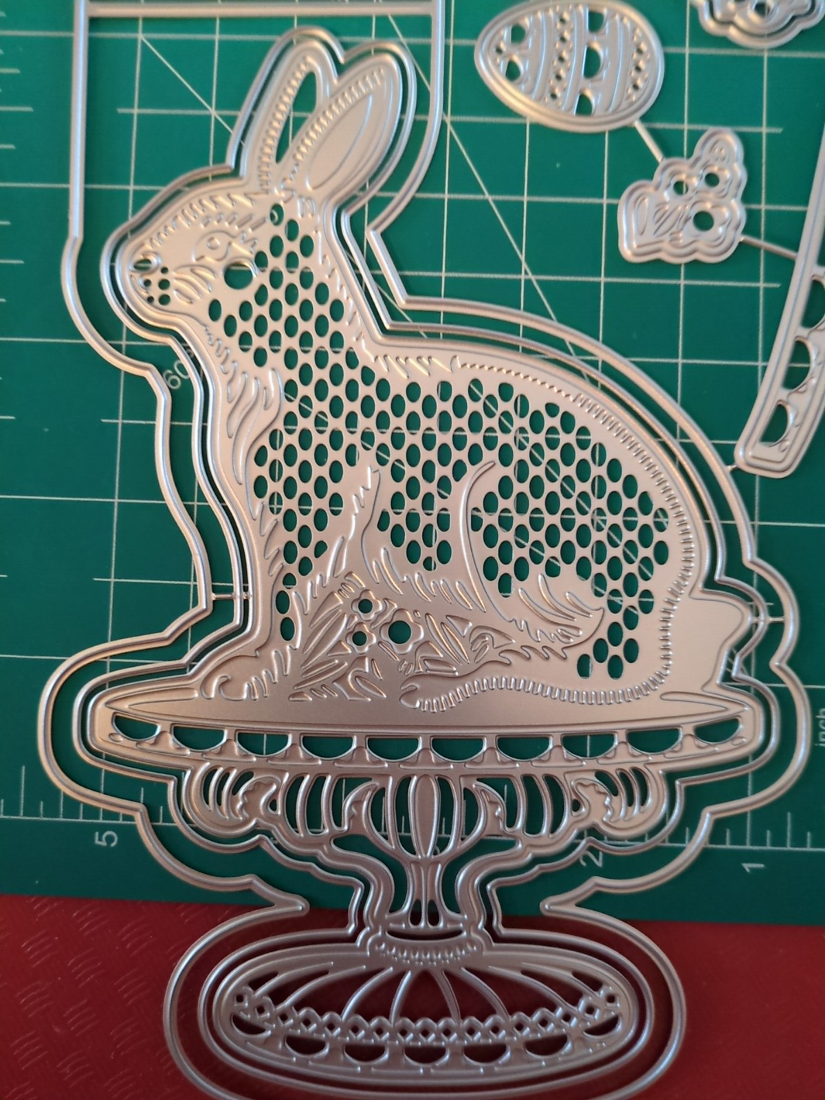 Metal Die Cut Tool Set 4 Sizzix Easel Caed Easter Bunny Chocolate Cake Eggs