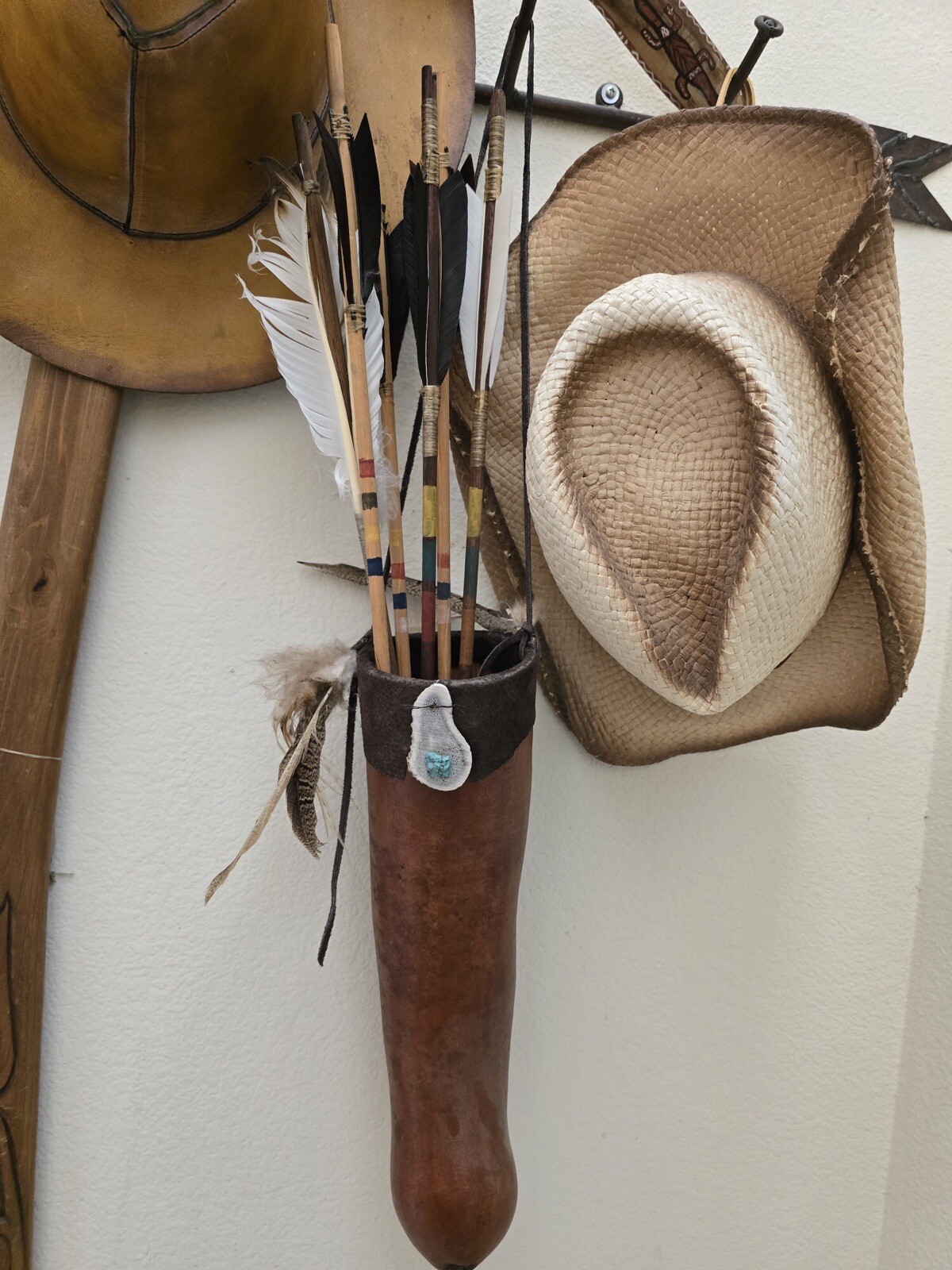 Native American Handmade Arrows w/ Quiver 13". 6 Arrows. Canada Bow Free